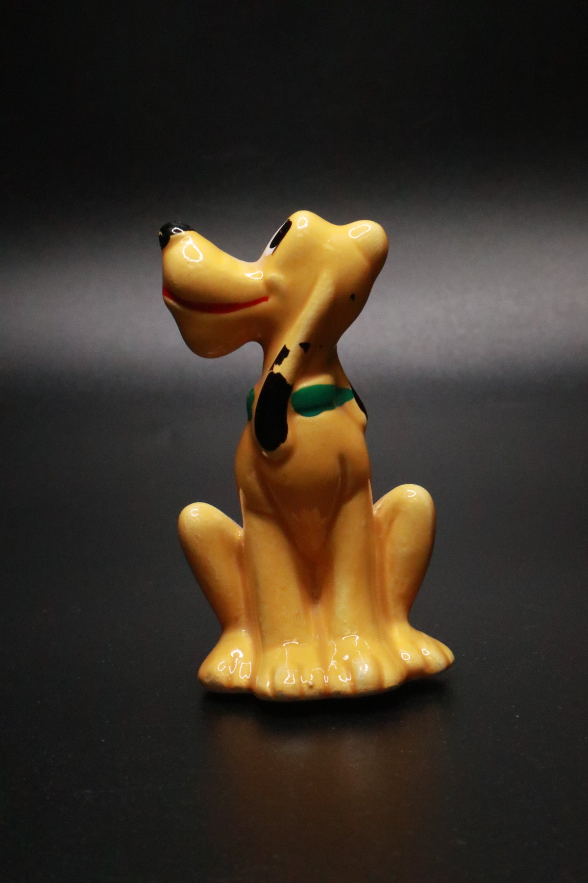VINTAGE WALT DISNEY PRODUCTIONS JAPAN PLUTO CERAMIC FIGURINE