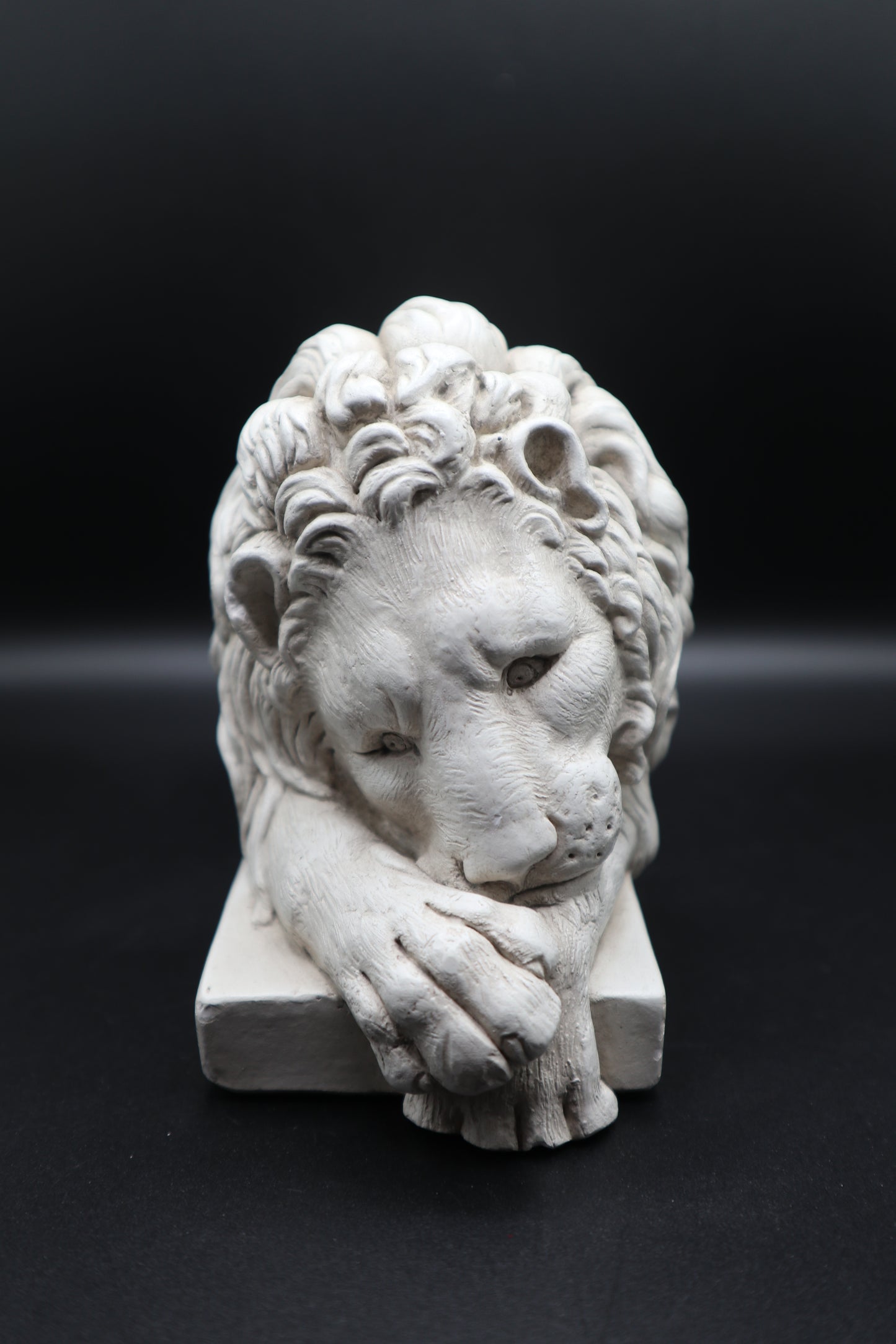 SLEEPING VATICAN LION PLASTER FACSIMILES LTD