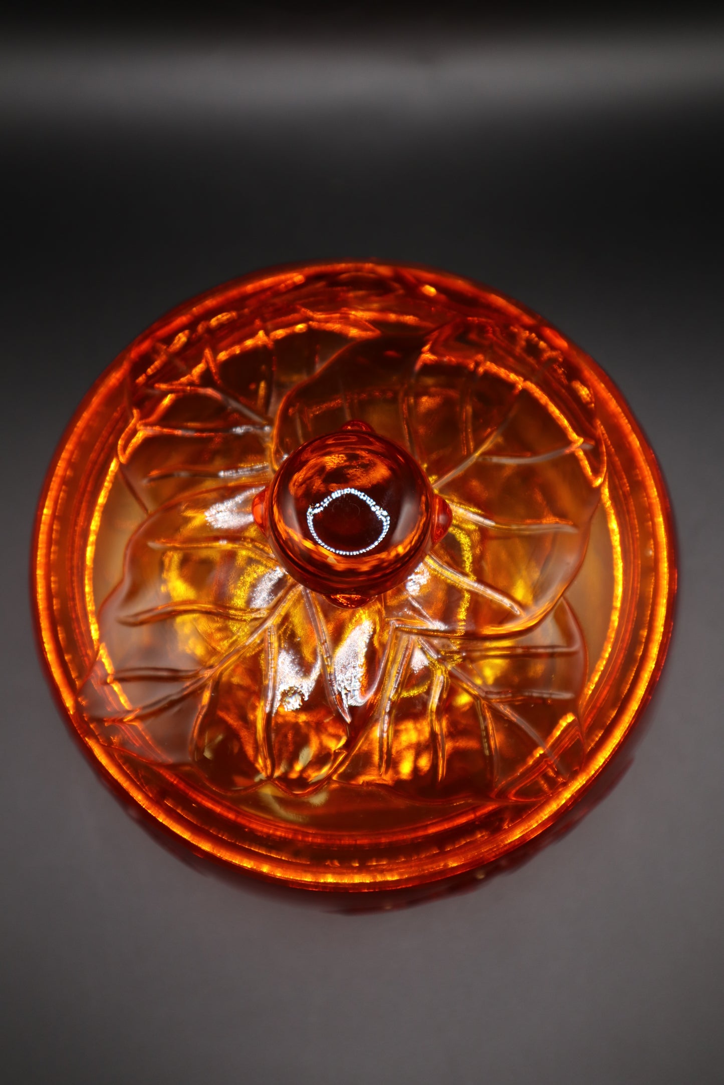 MCM VIKING PERSIMMON EPIC LEAF LIDDED CANDY DISH