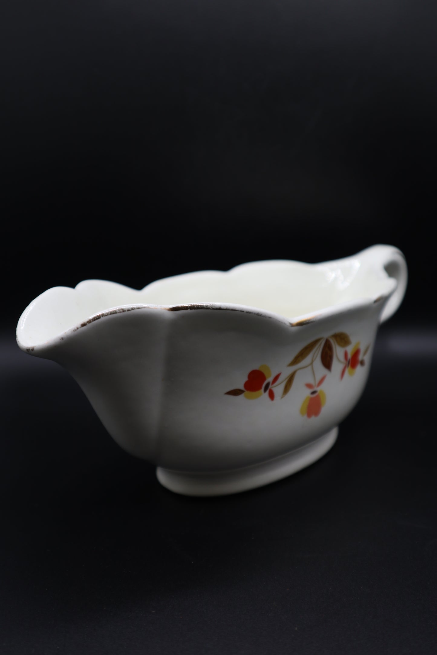 VINTAGE HALLS SUPERIOR GRAVY BOAT IN AUTUMN LEAF