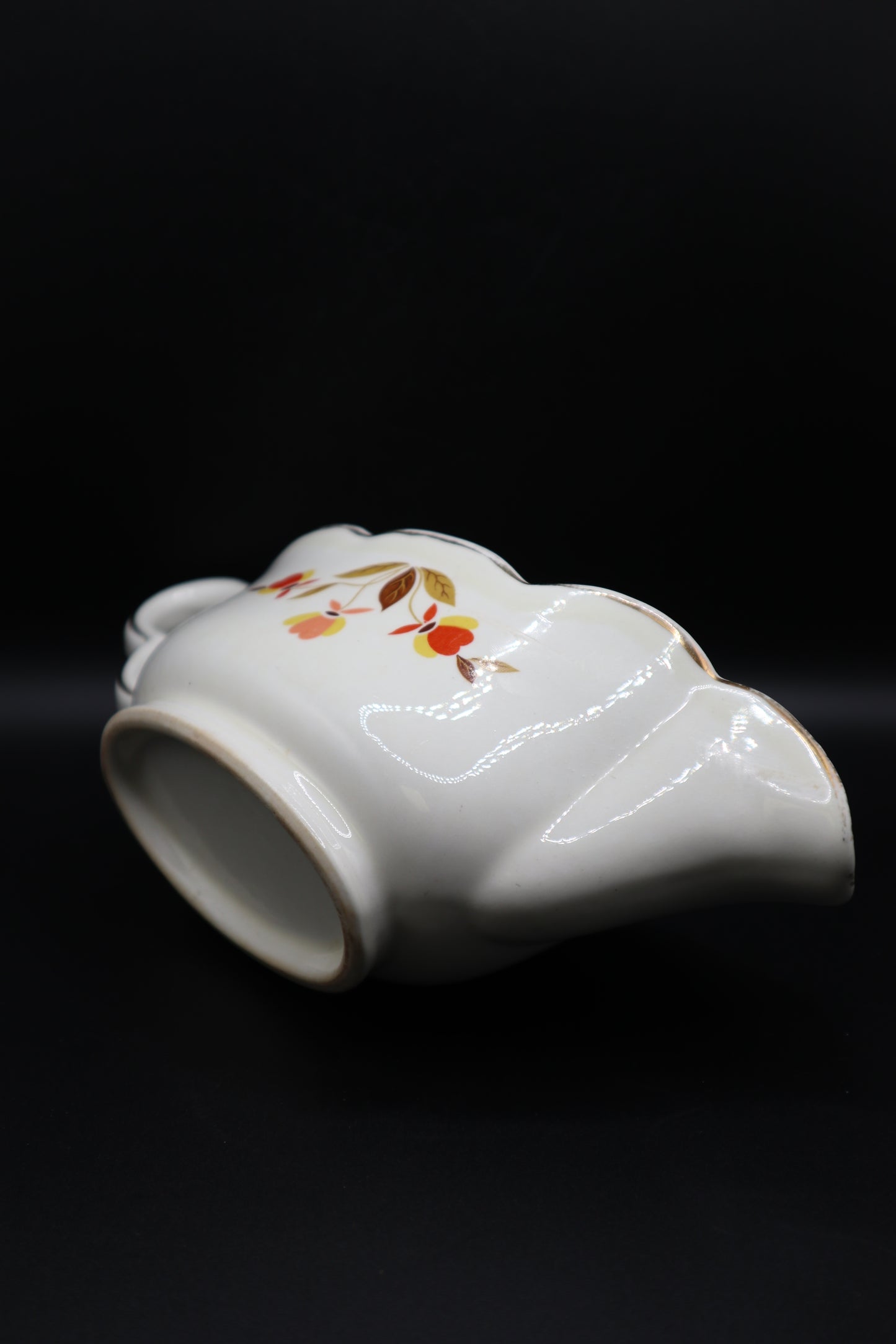 VINTAGE HALLS SUPERIOR GRAVY BOAT IN AUTUMN LEAF