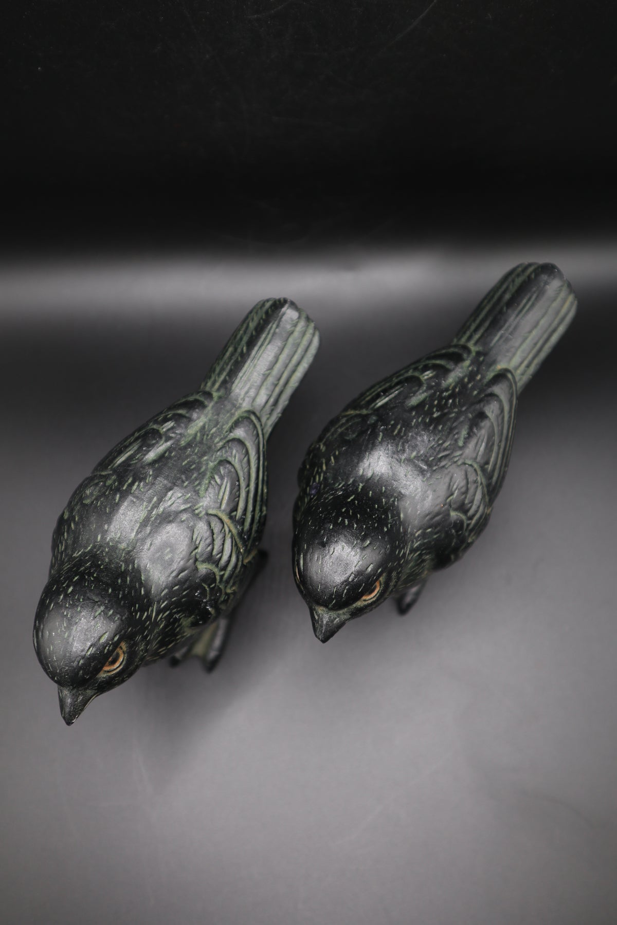 BLACK BIRD RESIN SET OF 2