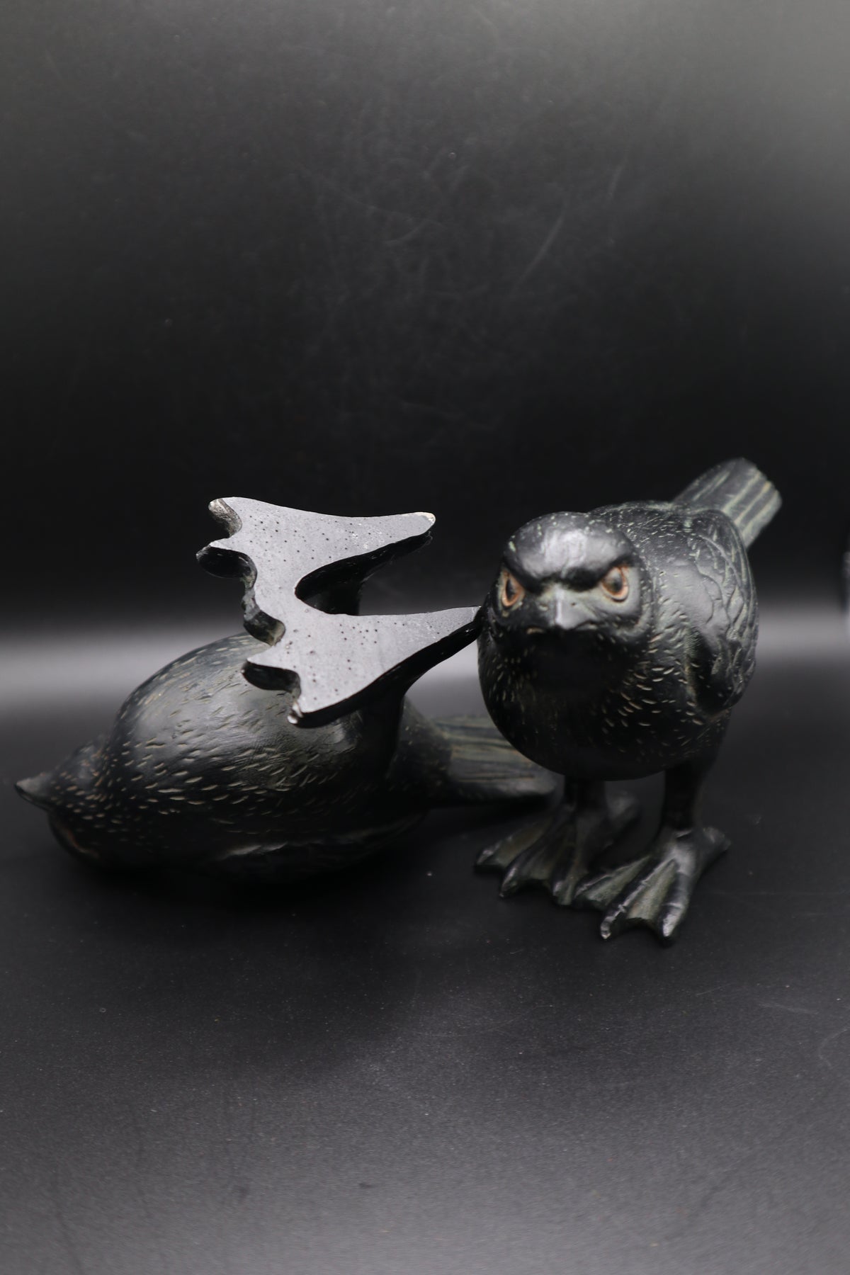BLACK BIRD RESIN SET OF 2