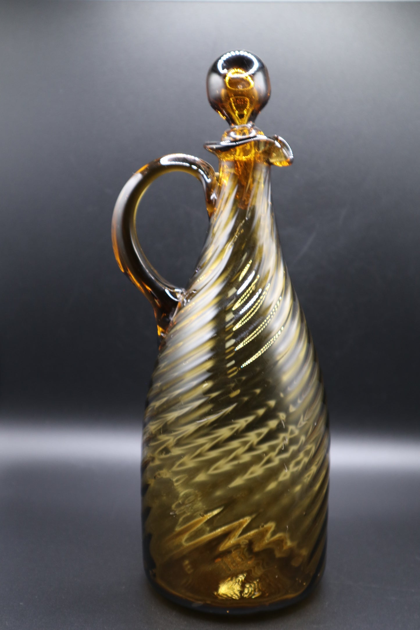 VINTAGE SWIRL HAND BLOWN GLASS CRUET OIL VINEGAR W/ BUBBLE STOPPER