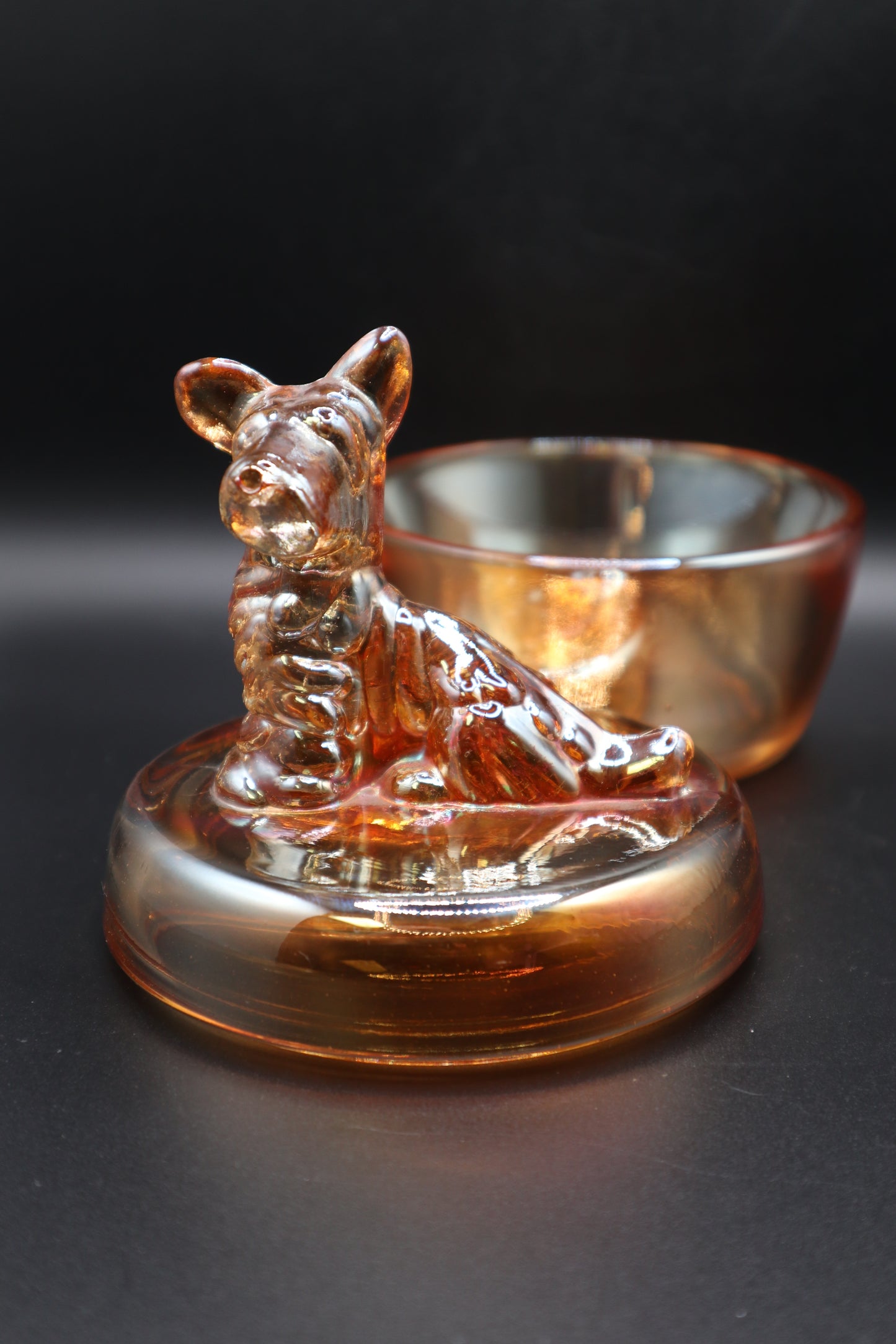 VINTAGE JEANNETTE MARIGOLD CARNIVAL GLASS TERRIER SCOTTY DOG COVERED DISH