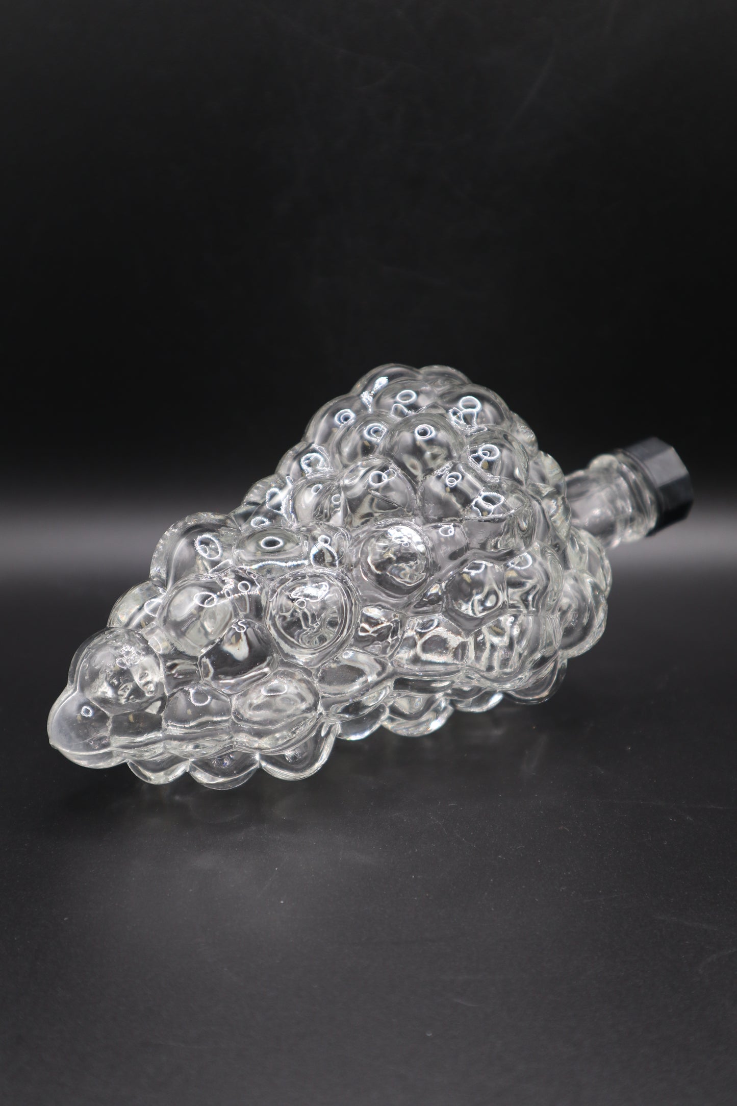 VINTAGE GLASS GRAPE CLUSTER