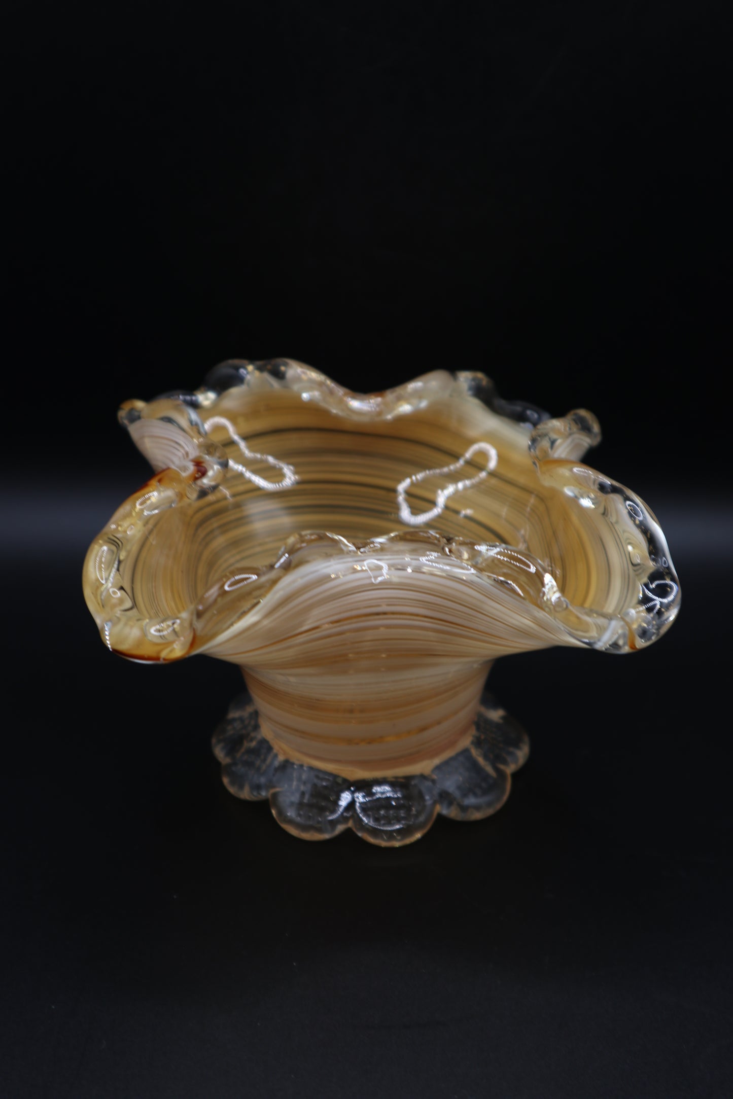 VINTAGE MURANO VENETIAN ART GLASS RUFFLED FOOTED DISH GOLD AND WHITE SWIRL W/ GOLD FLECKS