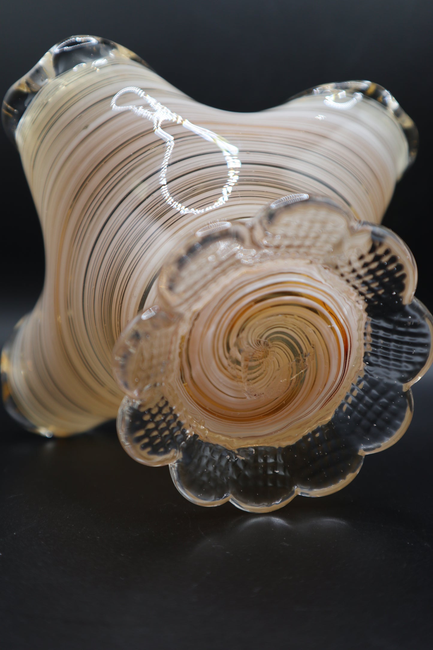 VINTAGE MURANO VENETIAN ART GLASS RUFFLED FOOTED DISH GOLD AND WHITE SWIRL W/ GOLD FLECKS