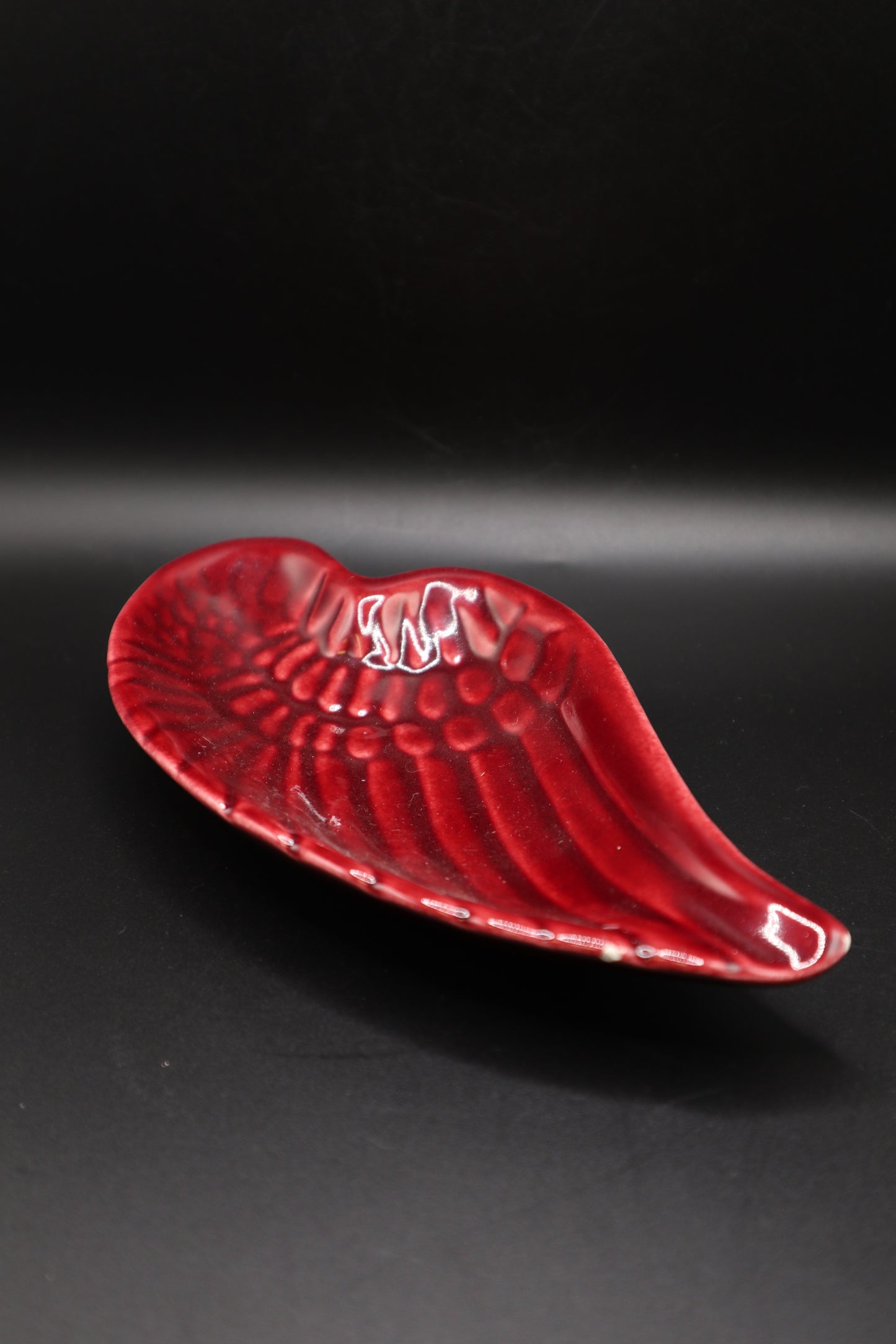 RED WING POTTERY USA ASHTRAY