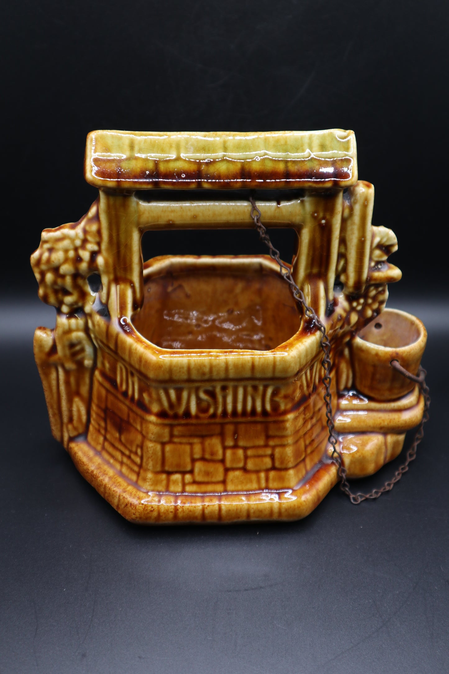 McCoy USA WISHING WELL
