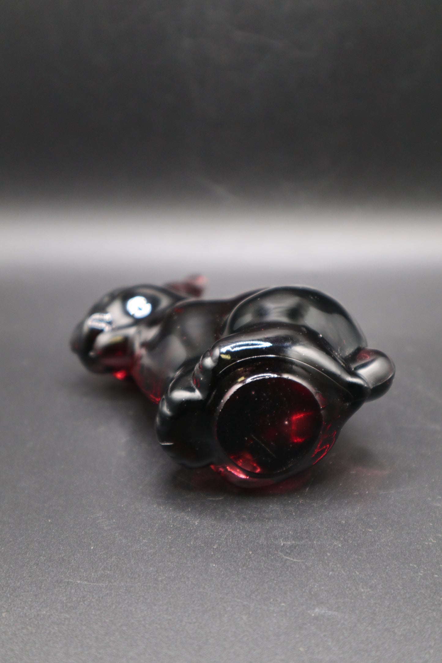 SILVESTRI PURPLE GLASS RABBIT PAPERWEIGHT
