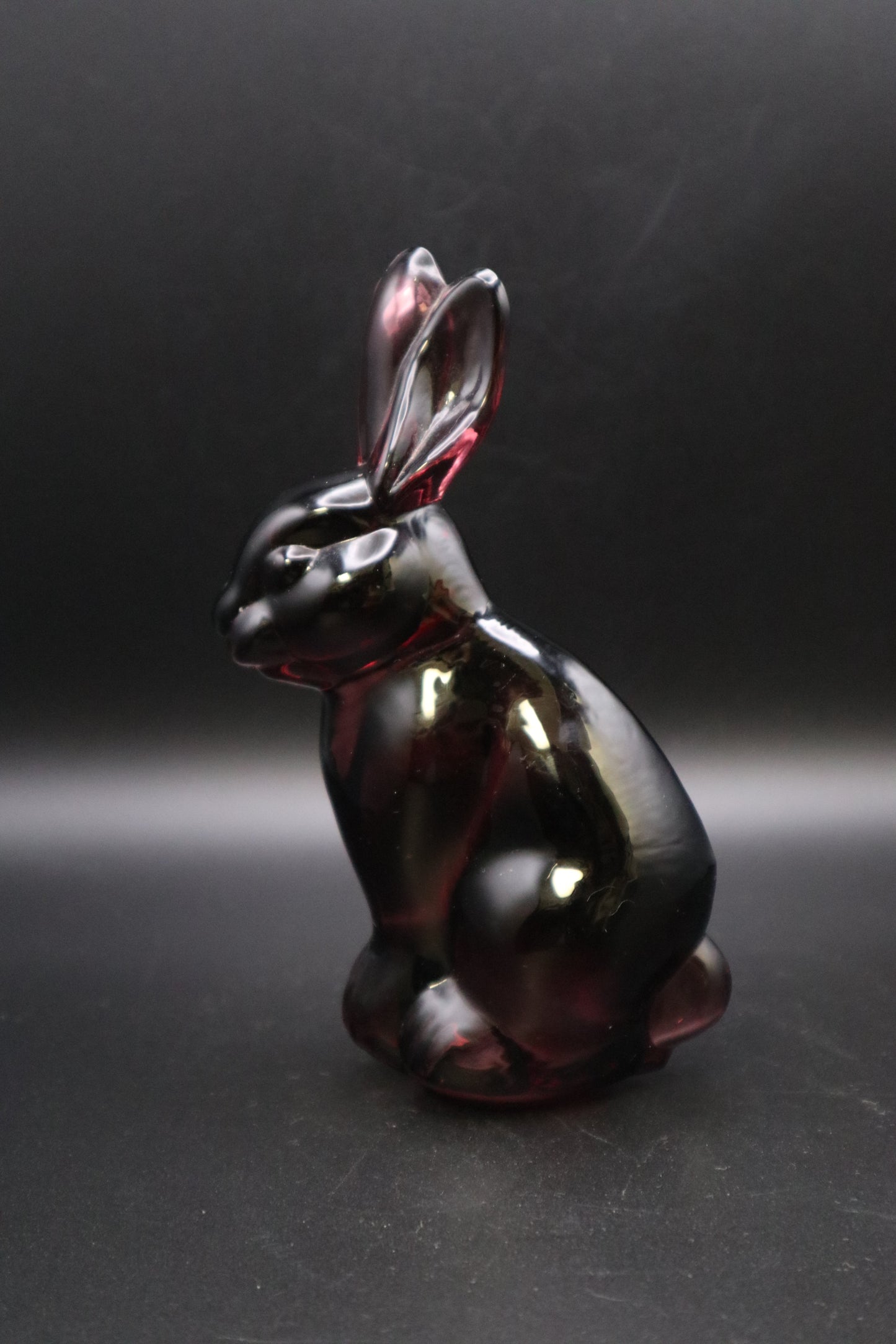 SILVESTRI PURPLE GLASS RABBIT PAPERWEIGHT