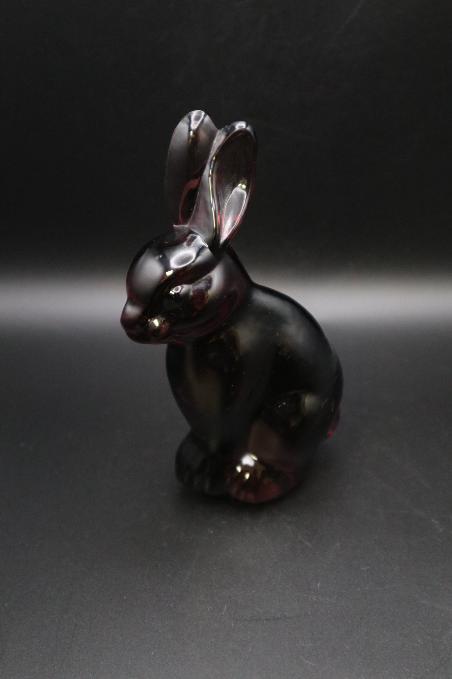 SILVESTRI PURPLE GLASS RABBIT PAPERWEIGHT