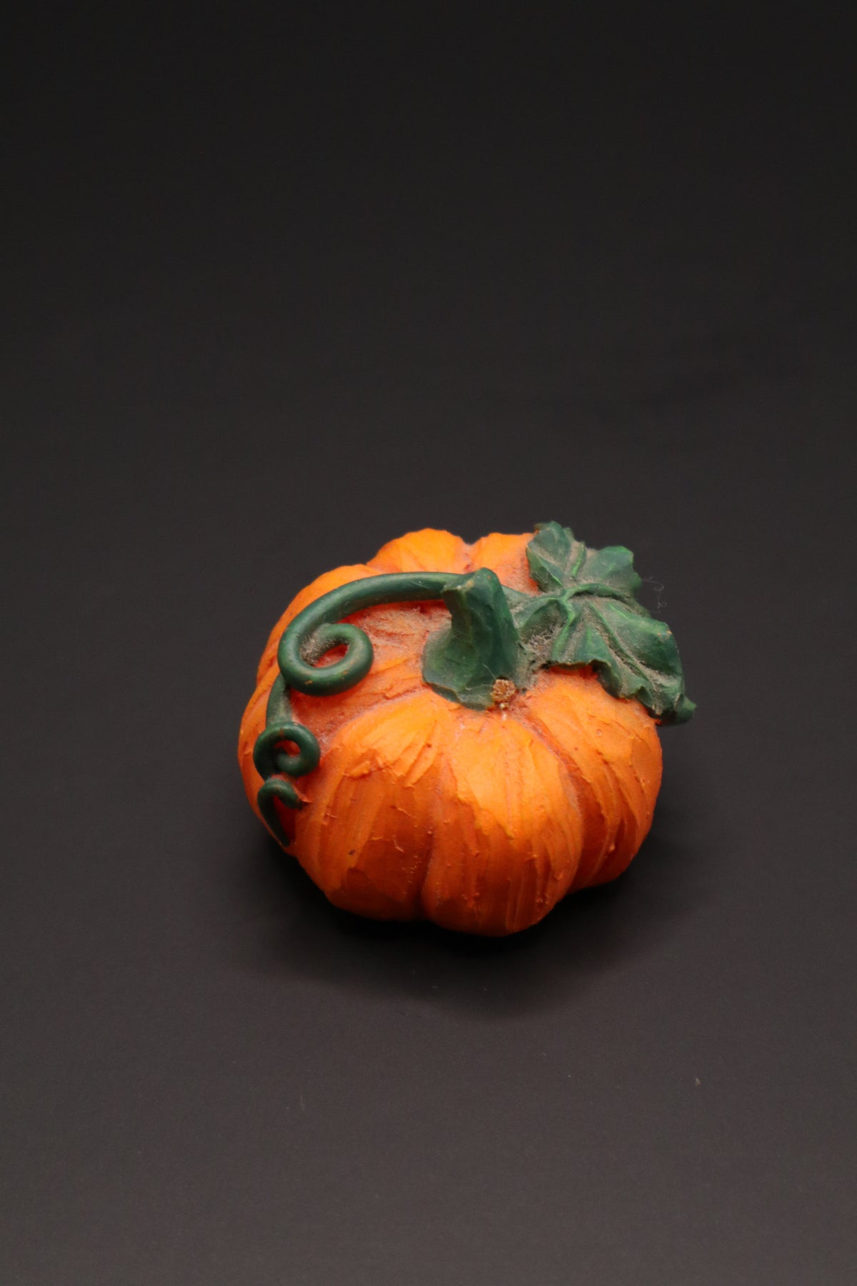 VINTAGE RESIN MINIATURE PUMPKIN