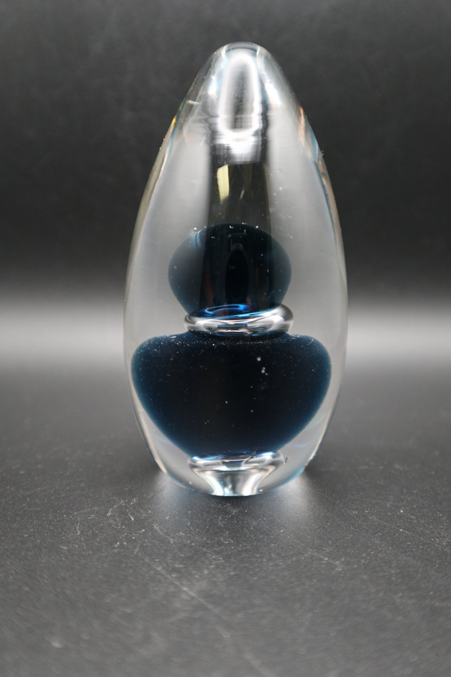 VINTAGE WEDGWOOD ENGLAND HANDBLOWN GLASS PAPERWEIGHT