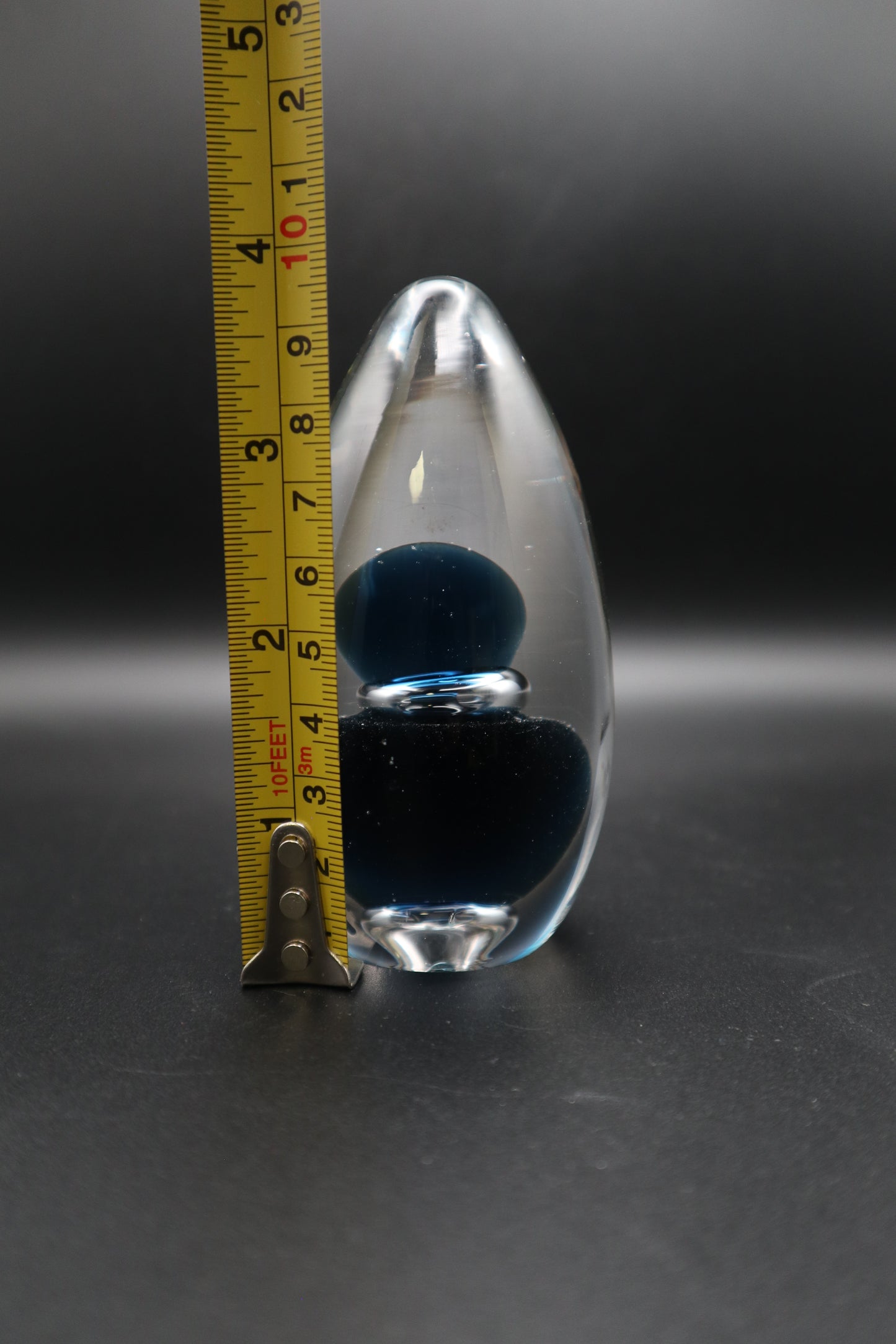VINTAGE WEDGWOOD ENGLAND HANDBLOWN GLASS PAPERWEIGHT