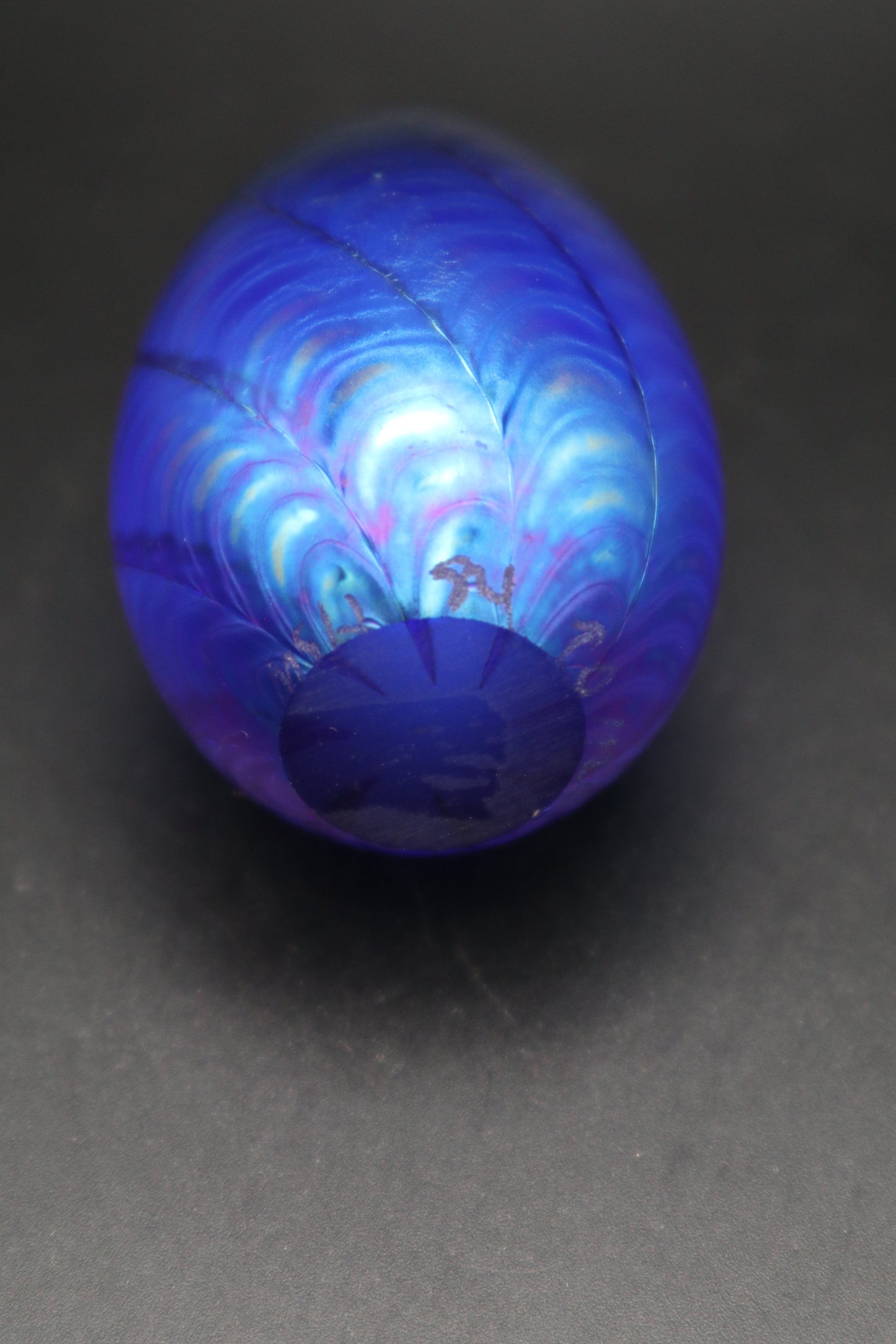 MSH SIGNED IRIDESCENT GLASS EGG PAPERWEIGHT