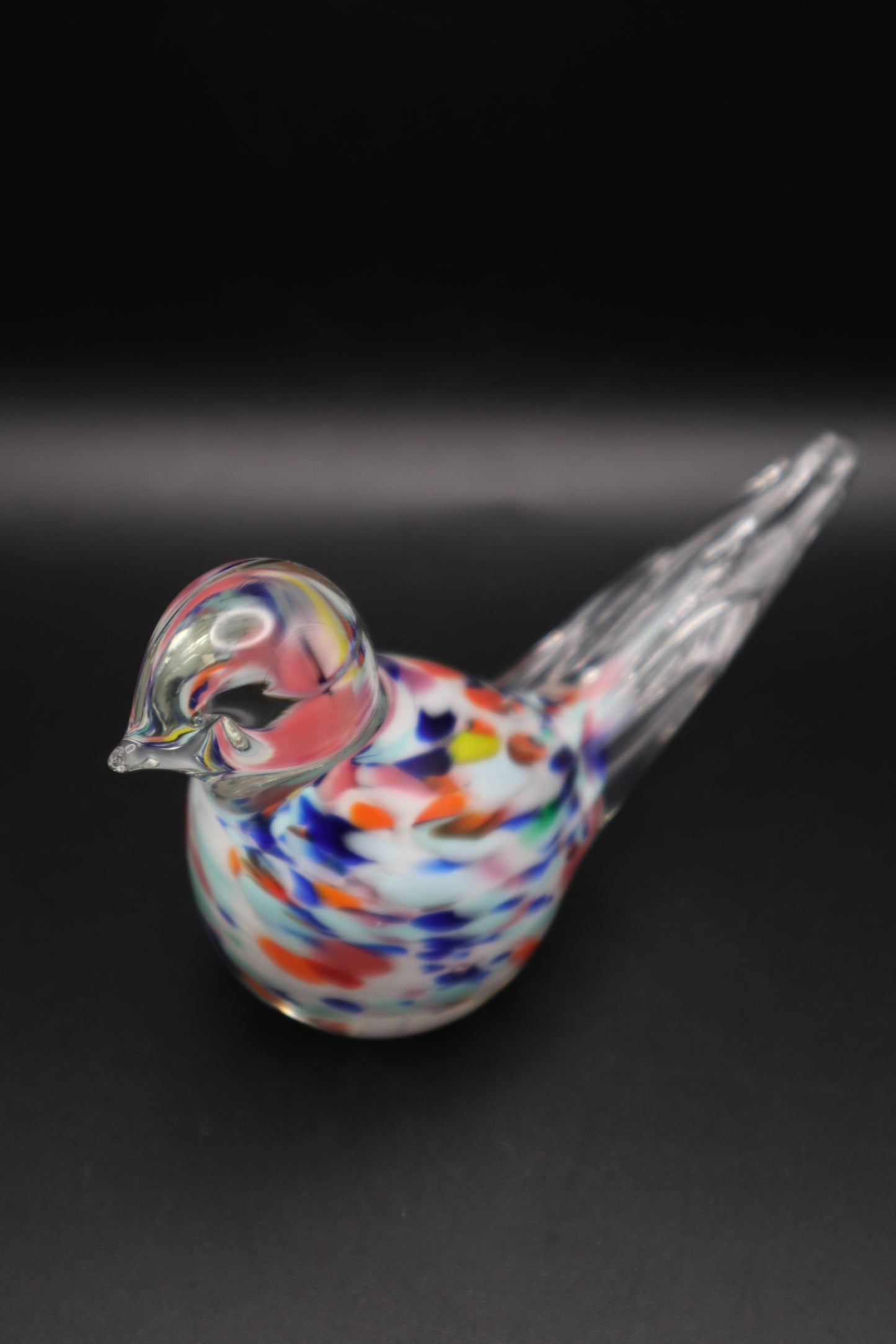 VINTAGE GIBSON ART GLASS BIRD PAPERWEIGHT