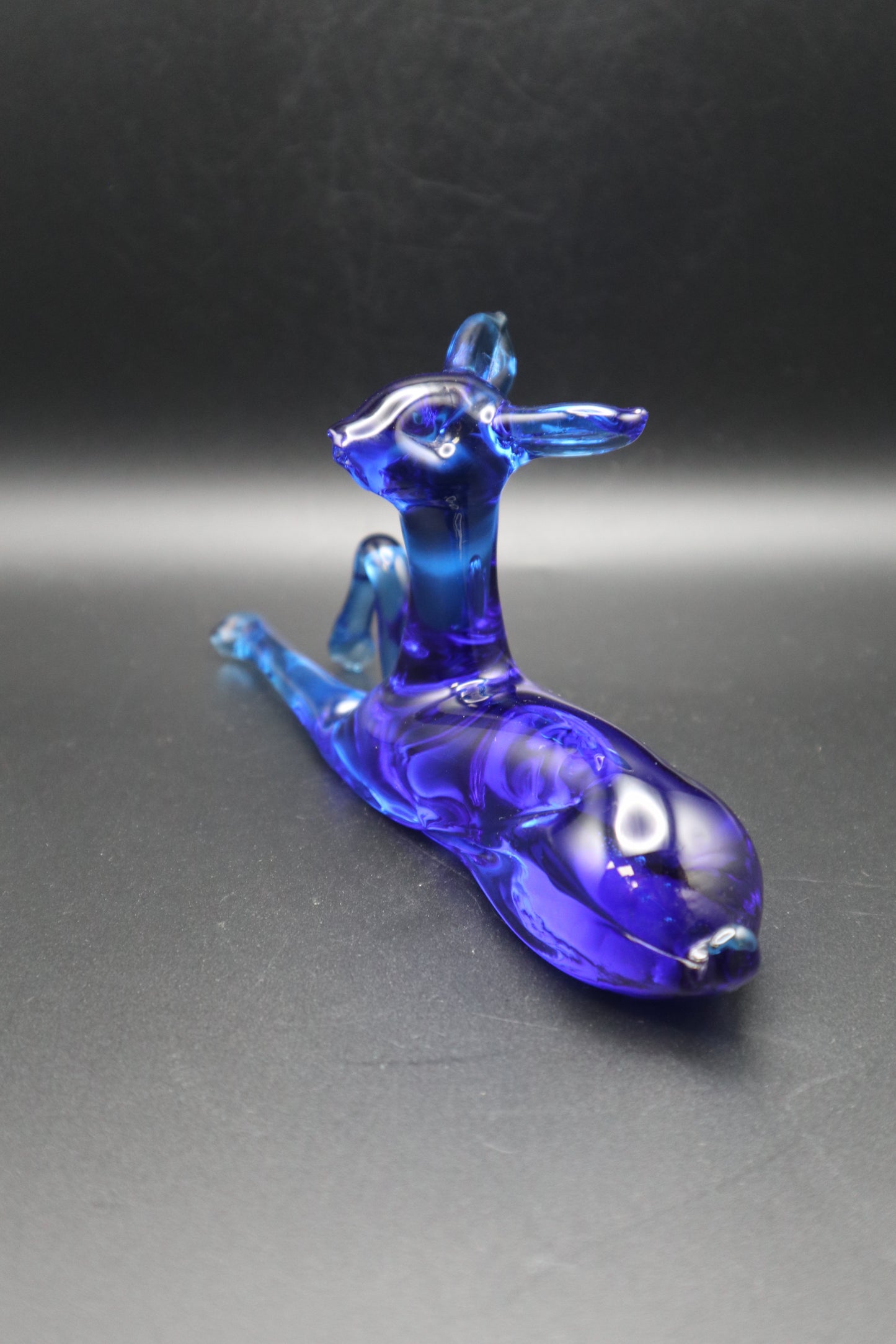 VINTAGE 1970's HAND BLOWN BLUE RESTING FAWN