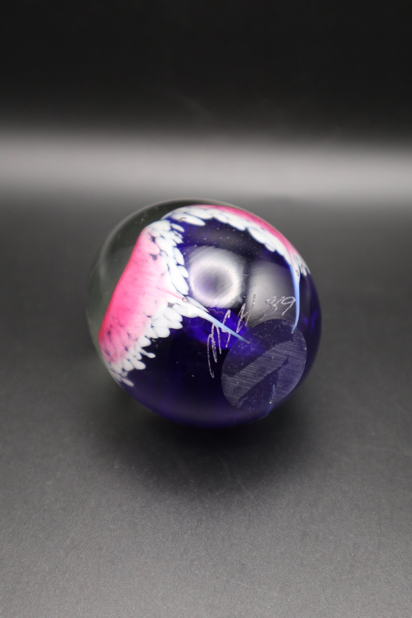 MSH ART GLASS HAND BLOWN PAPERWEIGHT