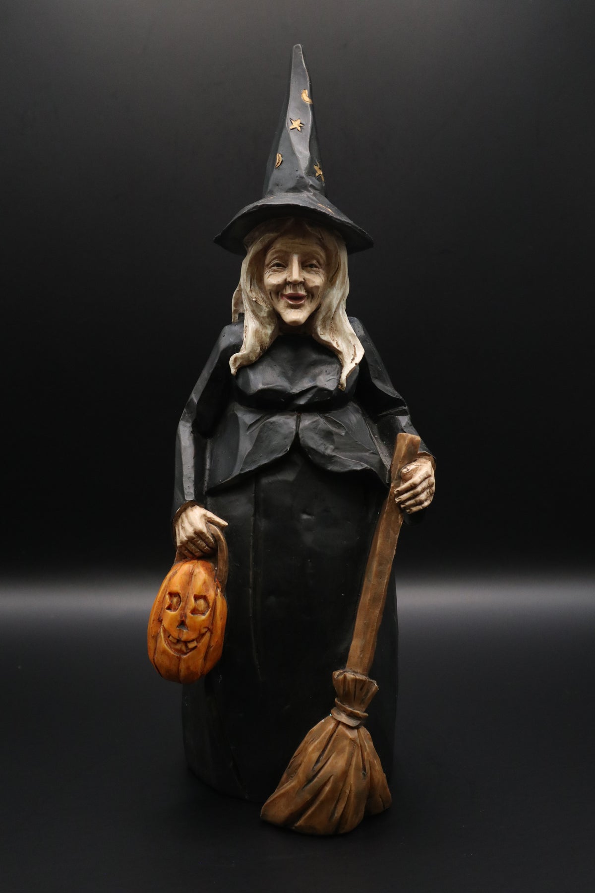 VINTAGE RESIN FOLK ART HALLOWEEN WITCH