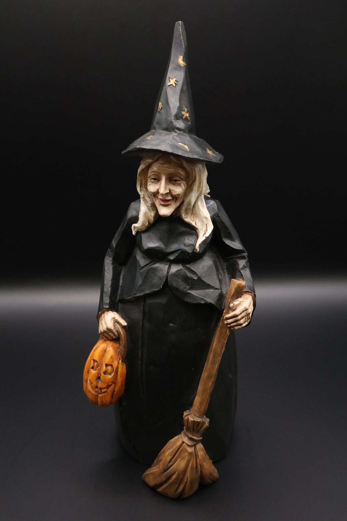 VINTAGE RESIN FOLK ART HALLOWEEN WITCH