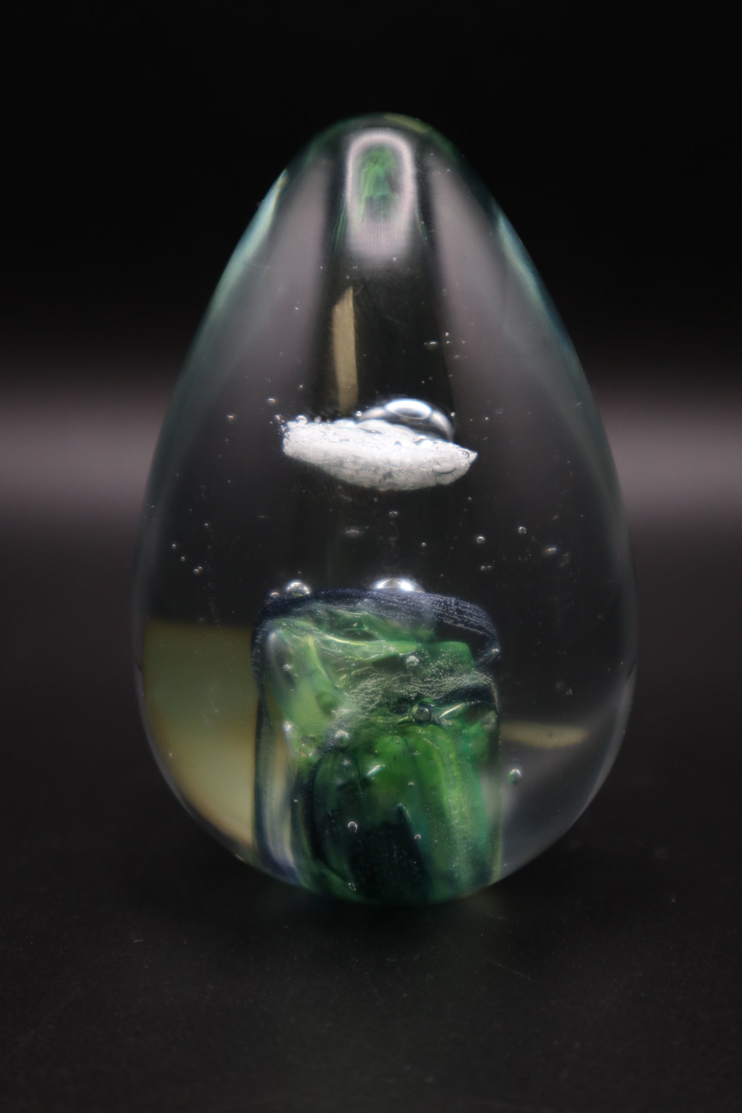 KERRY ART GLASS GREEN TO CLEAR HAND BLOWN MADE IN IRELAND PAPERWEIGHT