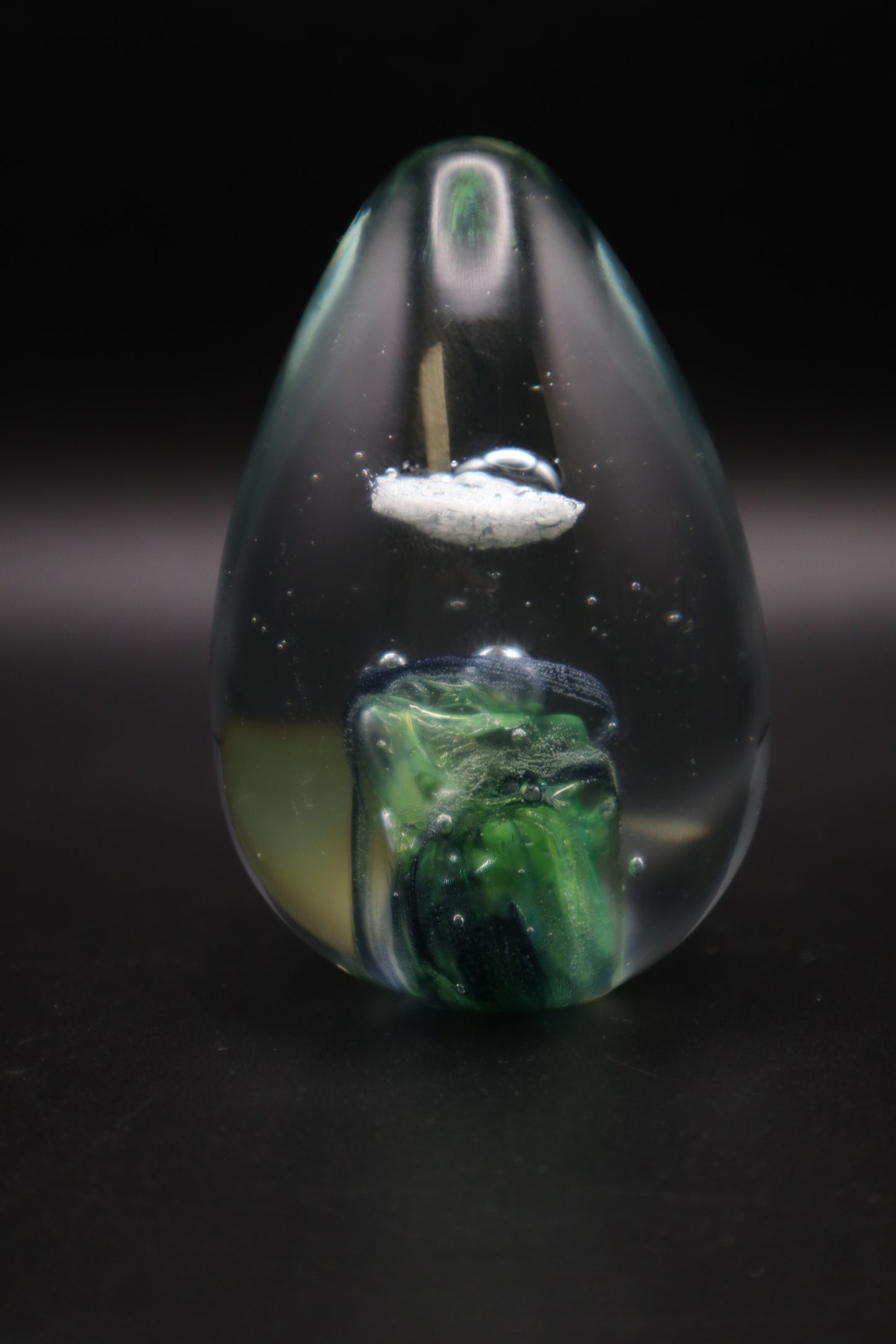 KERRY ART GLASS GREEN TO CLEAR HAND BLOWN MADE IN IRELAND PAPERWEIGHT