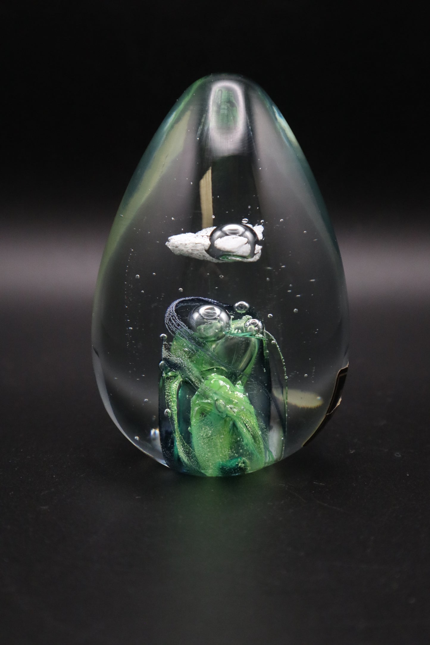 KERRY ART GLASS GREEN TO CLEAR HAND BLOWN MADE IN IRELAND PAPERWEIGHT