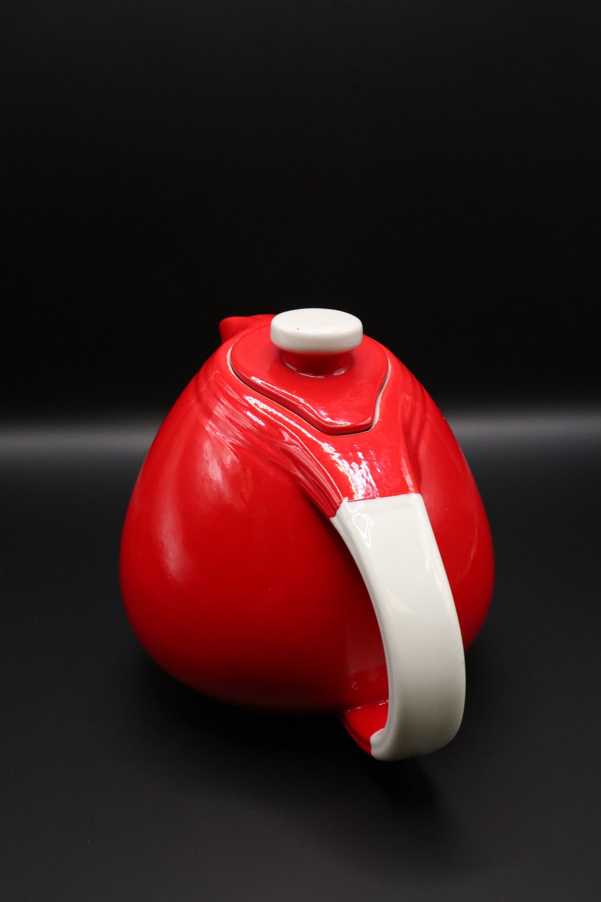 VINTAGE HALL CHINA QUALITY KITCHENWARE "PERT" TEAPOT