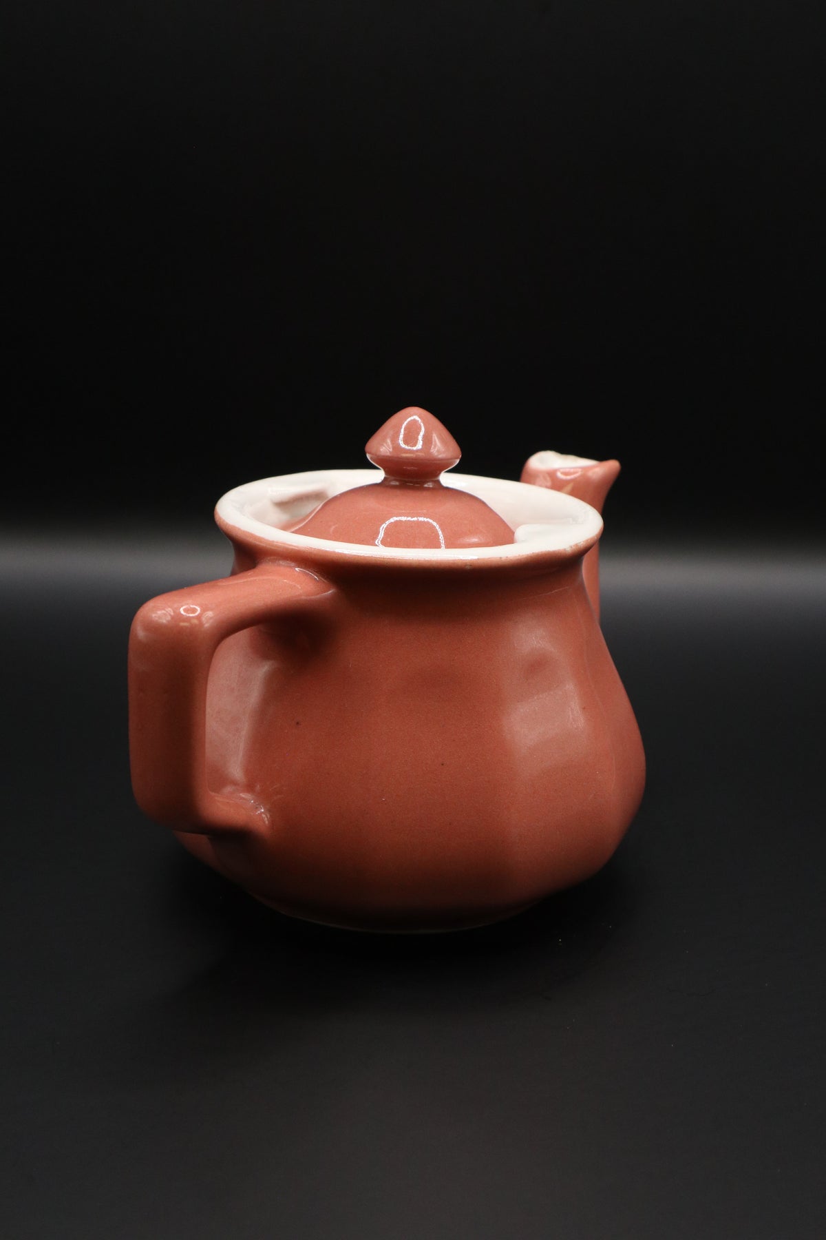 VINTAGE HALL CHINA INDIVIDUAL TEAPOT (AS IS)