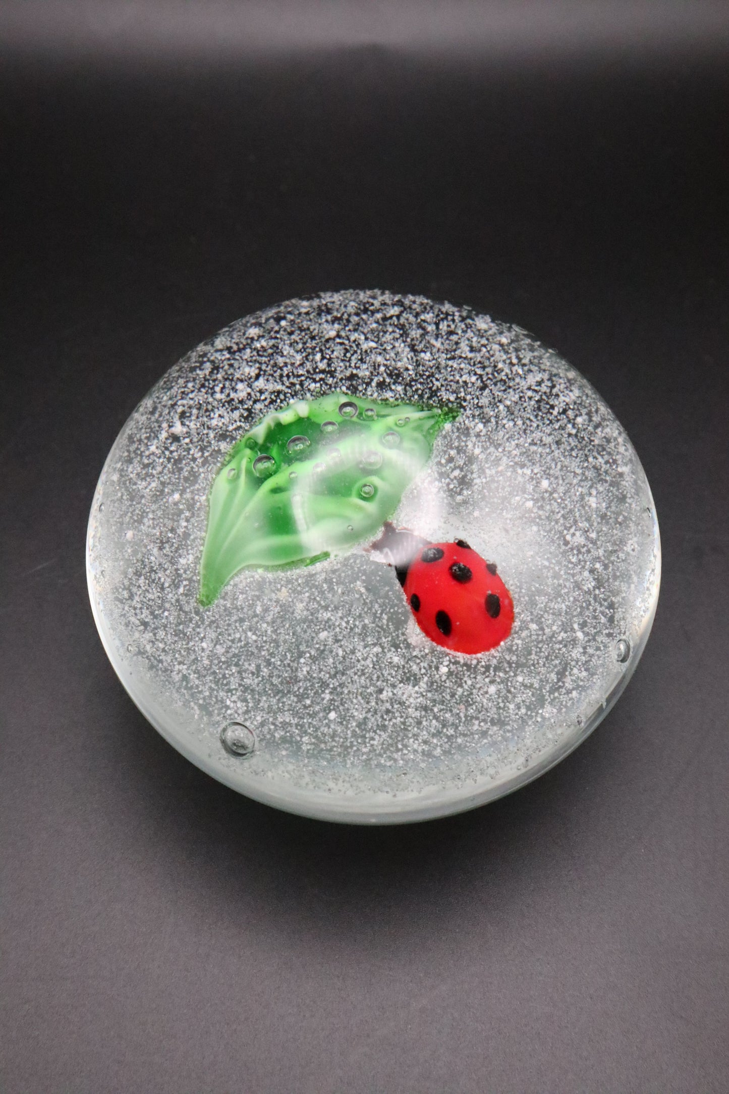 VINTAGE ART GLASS LADYBUG PAPERWEIGHT