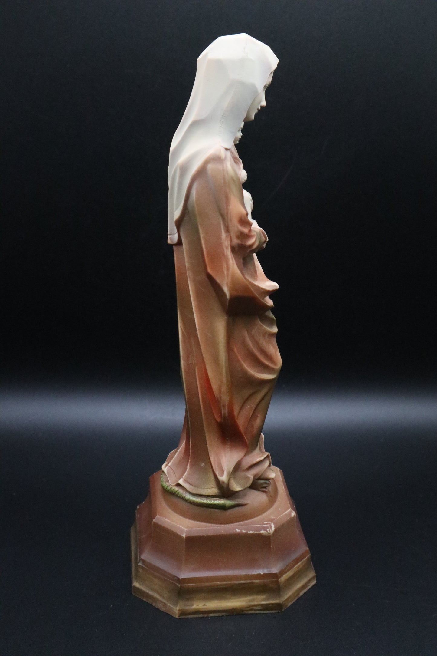 MADONNA AND CHILD RESIN
