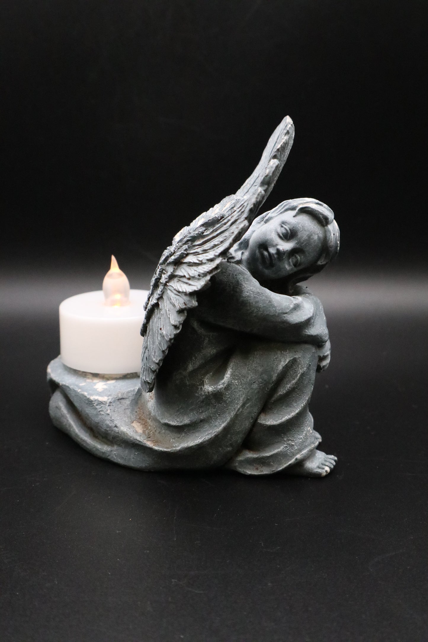 VINTAGE RESIN SITTING ANGEL TEA LIGHT HOLDER