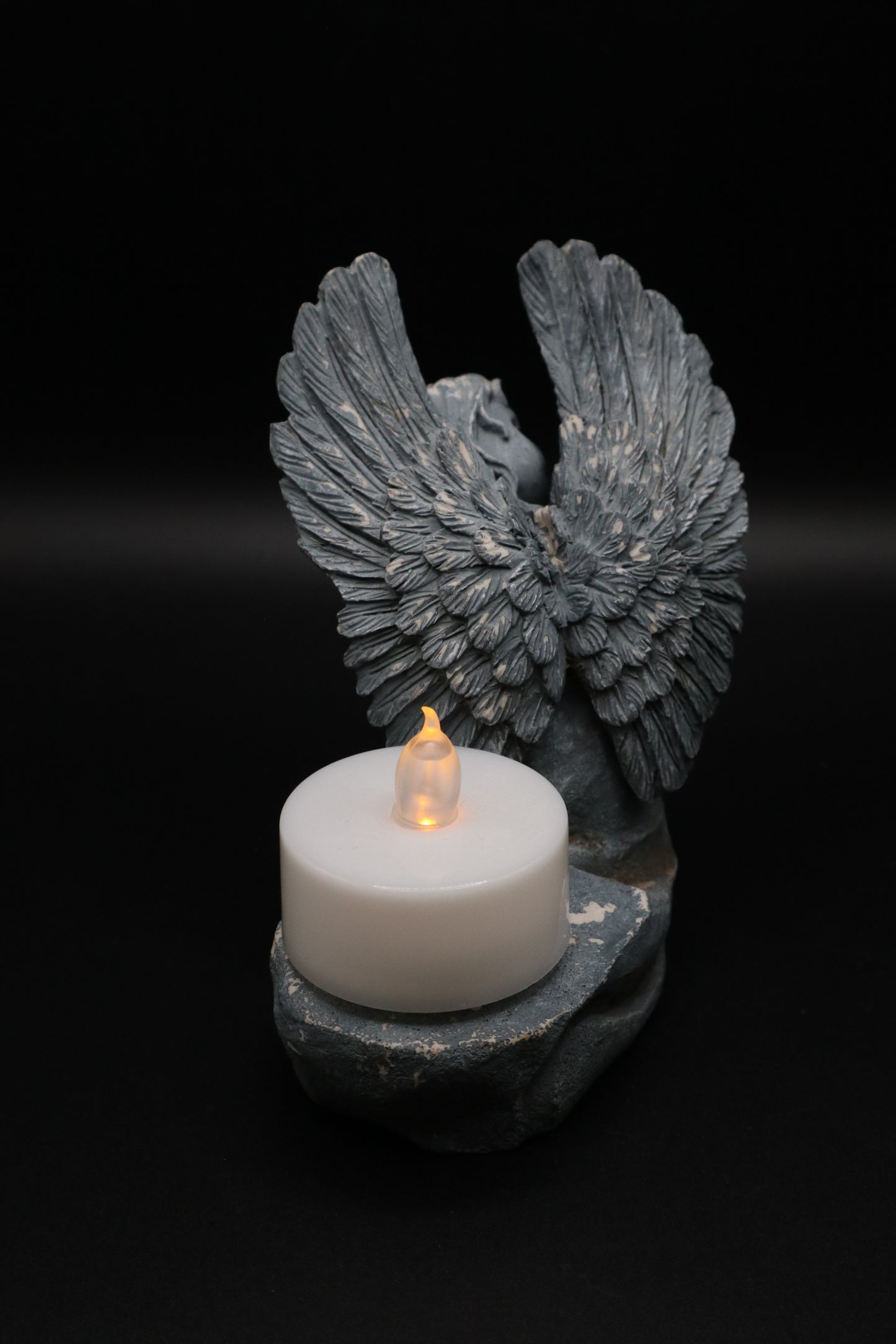 VINTAGE RESIN SITTING ANGEL TEA LIGHT HOLDER