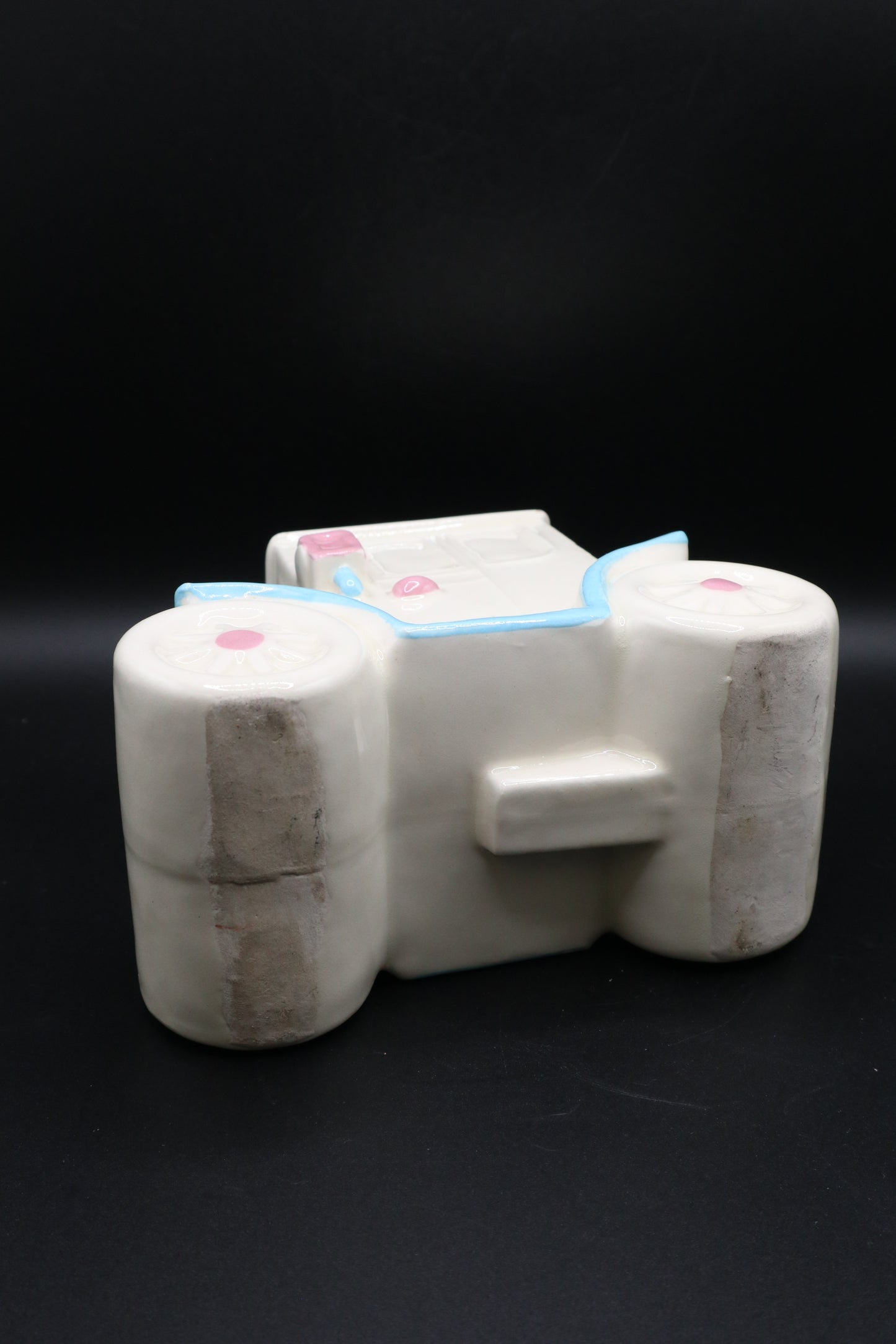 VINTAGE CERAMIC PASTEL NURSERY ROOM MODEL T PLANTER