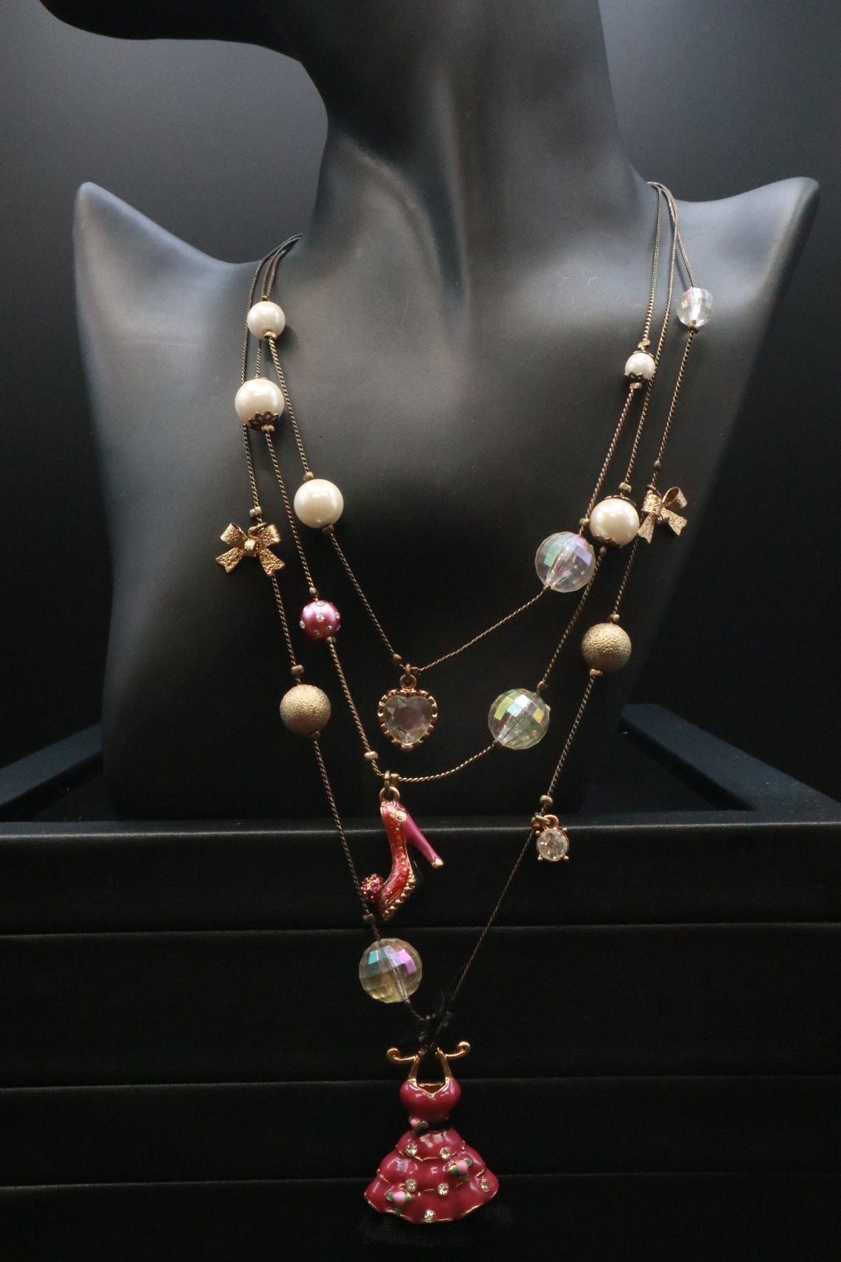 JEWELRY COLLECTION