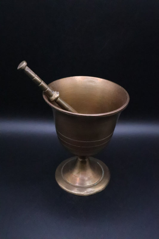VINTAGE BRASS MORTAR W/ PESTLE