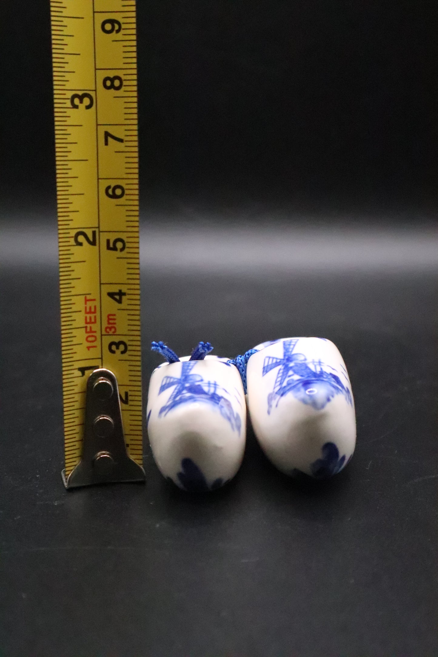 VINTAGE DELFT BLUE/WHITE PORCELAIN CLOGS