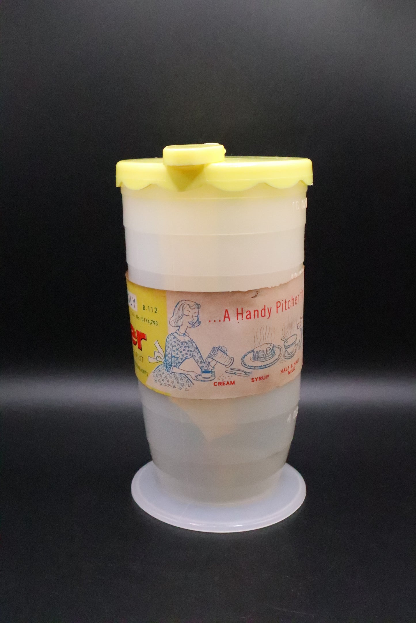 VINTAGE BLISSCRAFT OF HOLLYWOOD PITCHER WITH YELLOWTOP