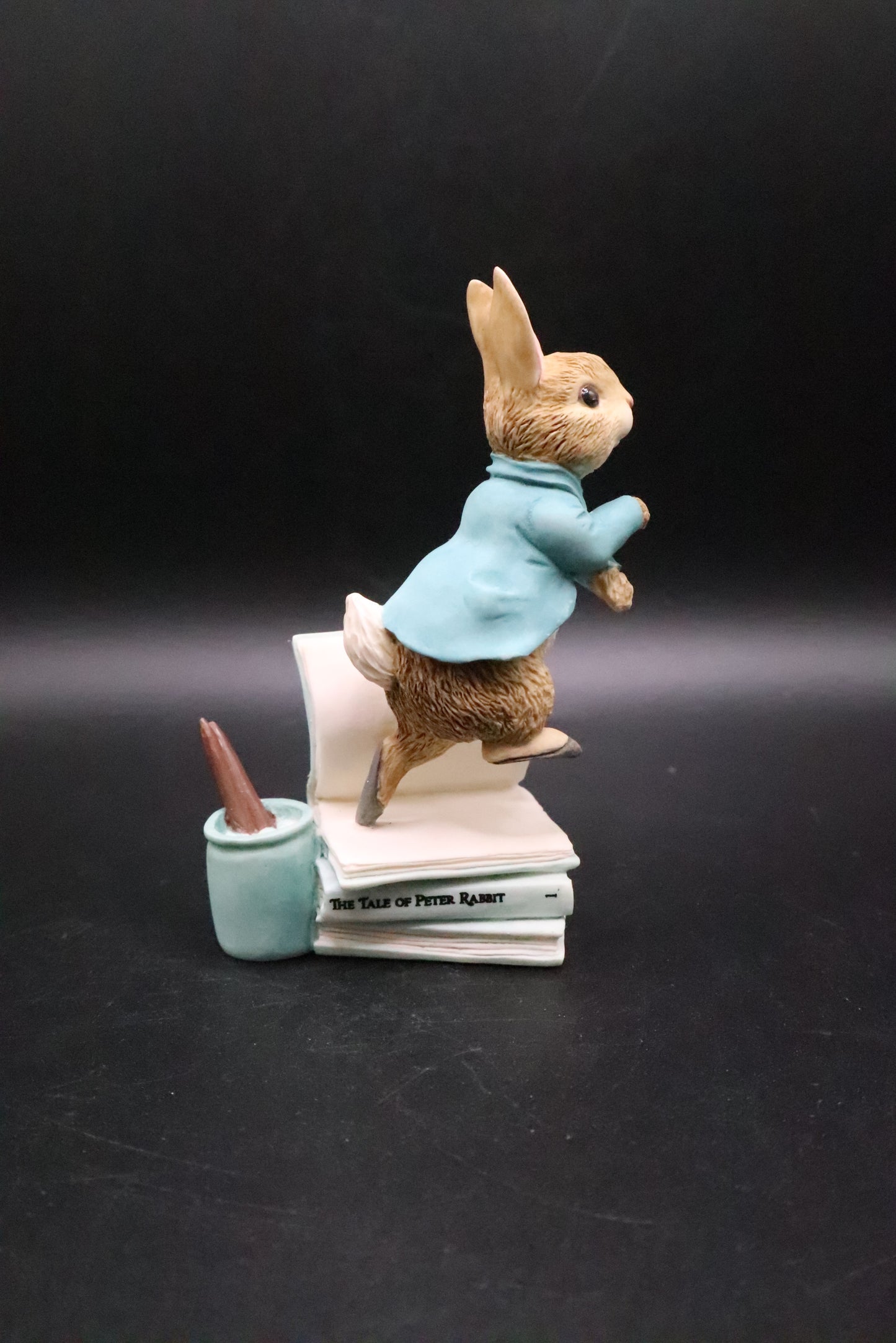 VINTAGE BORDER FINE ARTS WORLD OF BEATRIX POTTER "PETER RABBIT"