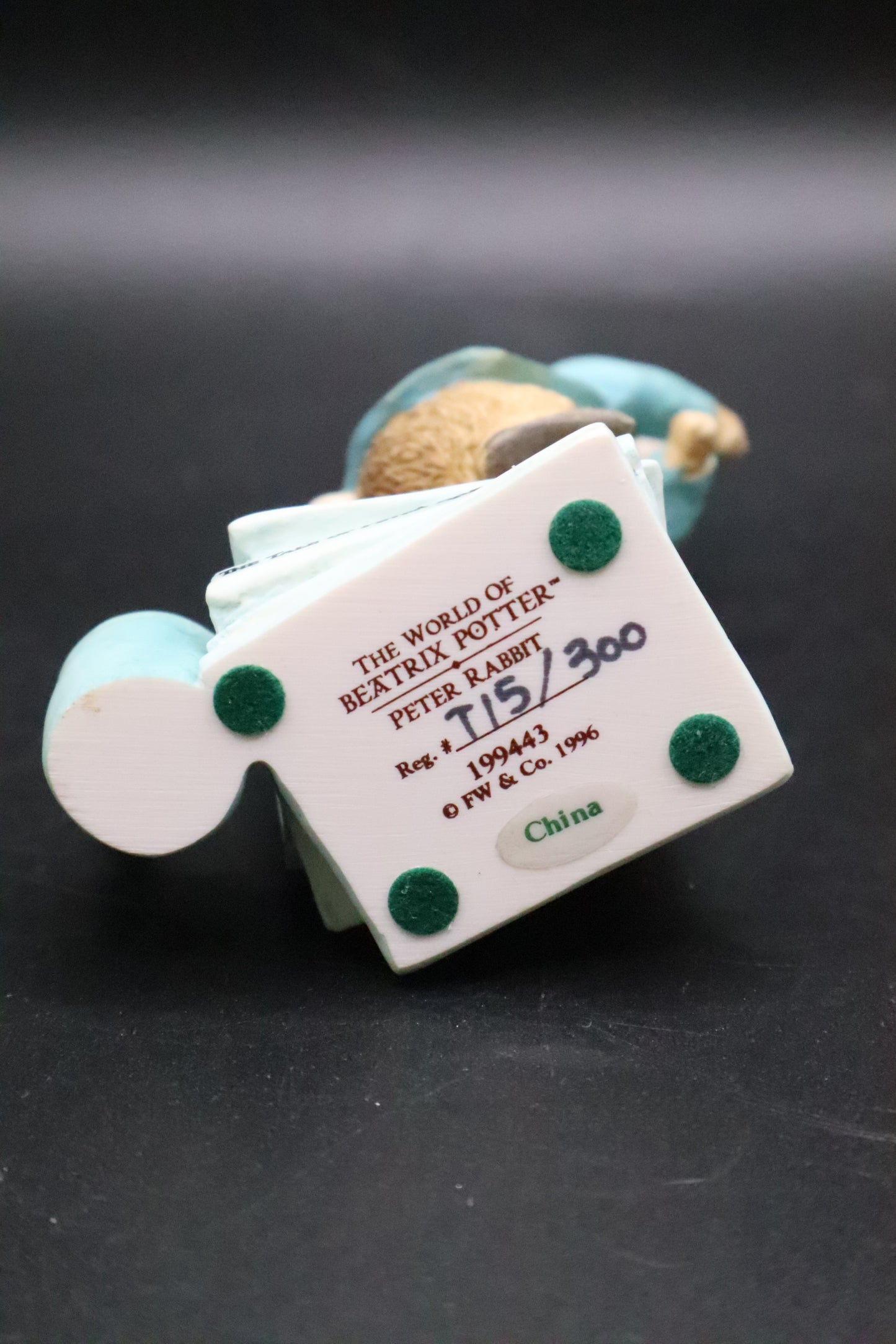 VINTAGE BORDER FINE ARTS WORLD OF BEATRIX POTTER "PETER RABBIT"