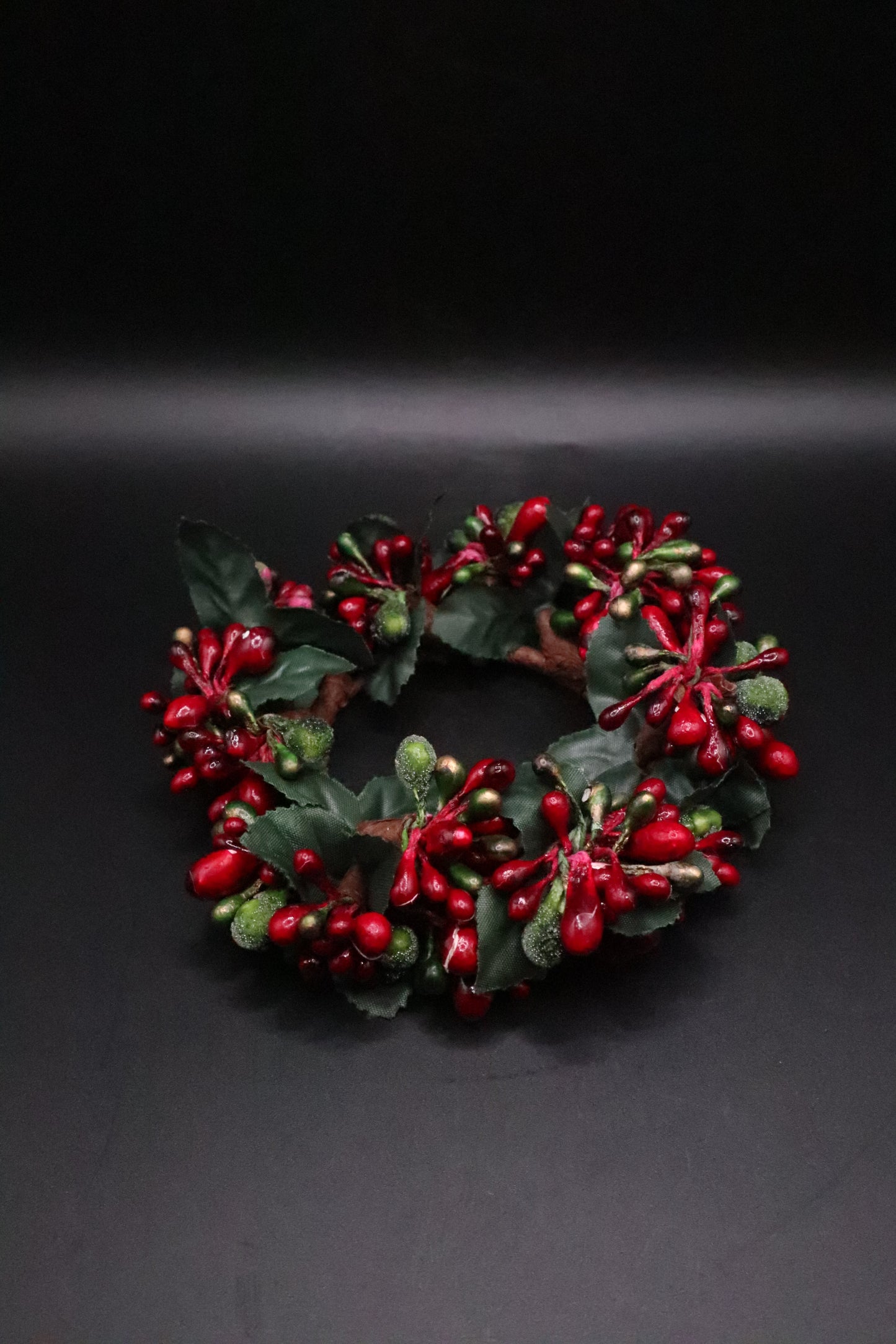 6" CHRISTMAS CANDLE RING WREATH