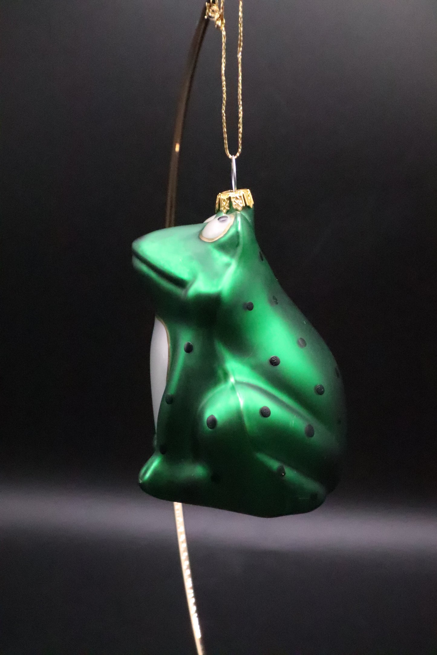 VINTAGE SITTING FROG GLASS ORNAMENT