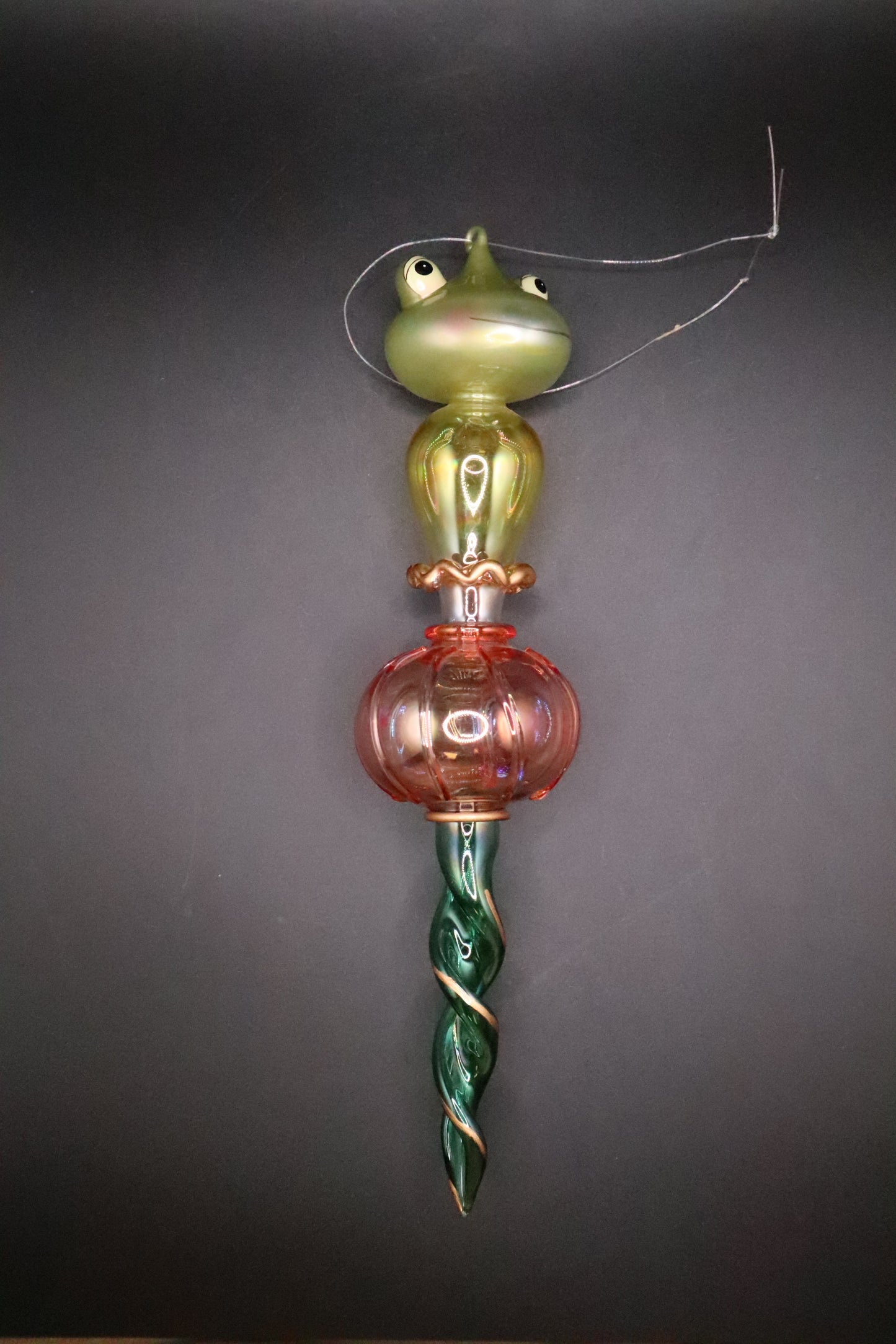 HAND BLOWN VICTORIAN STYLE TEAR DROP FROG ORNAMENT