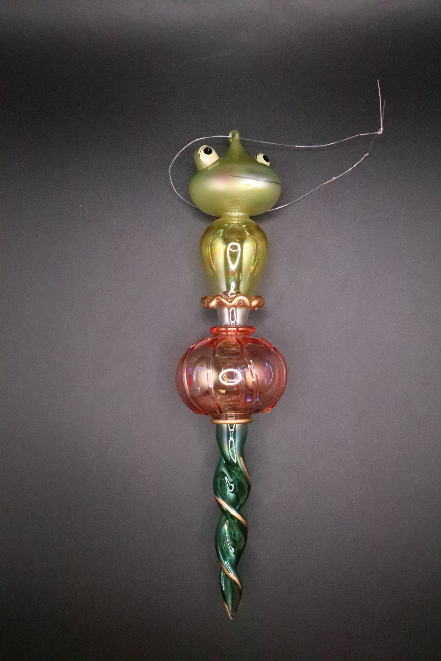 HAND BLOWN VICTORIAN STYLE TEAR DROP FROG ORNAMENT