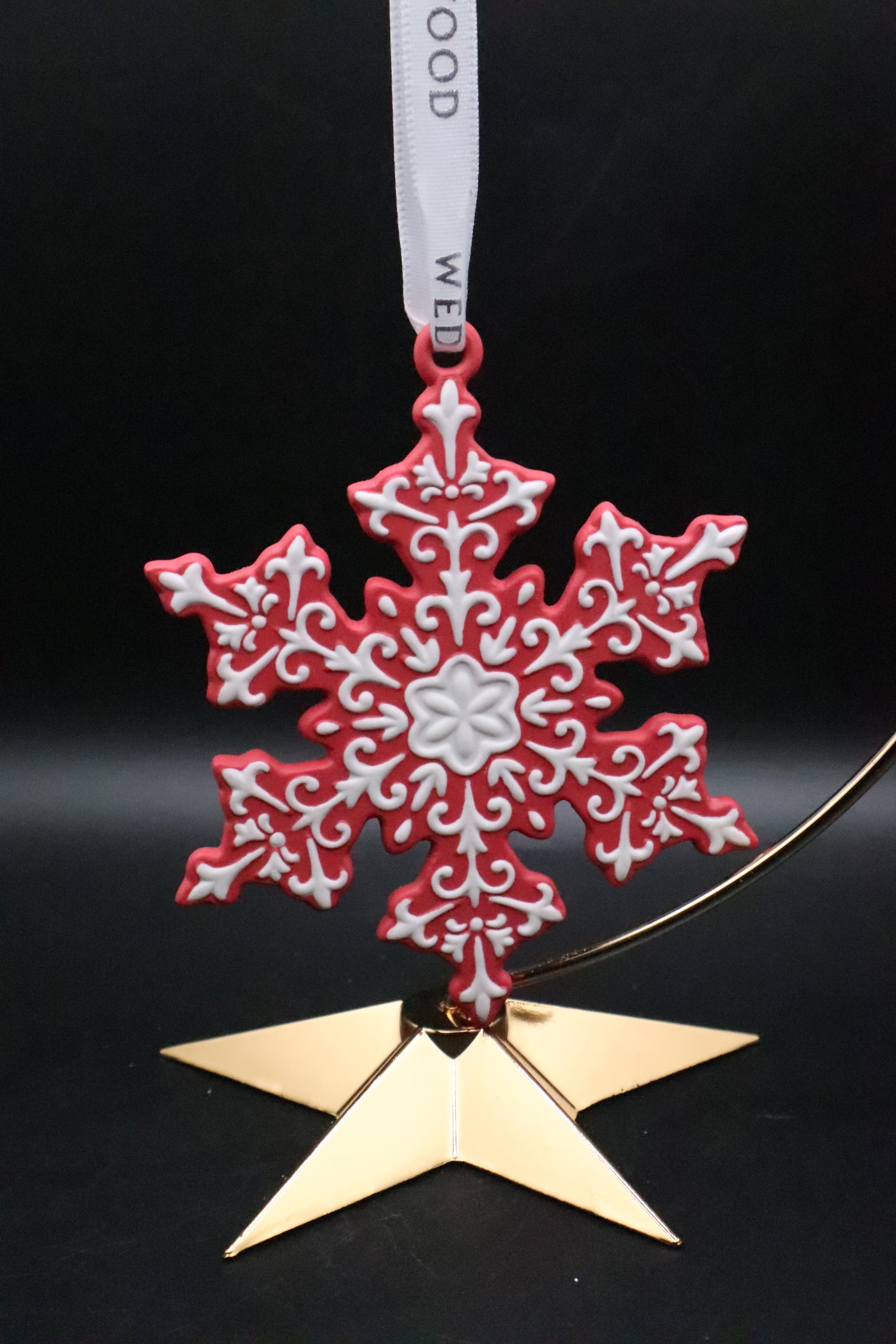 WEDGWOOD RED NEOCLASSICAL JASPERWARE SNOWFLAKE ORNAMENT