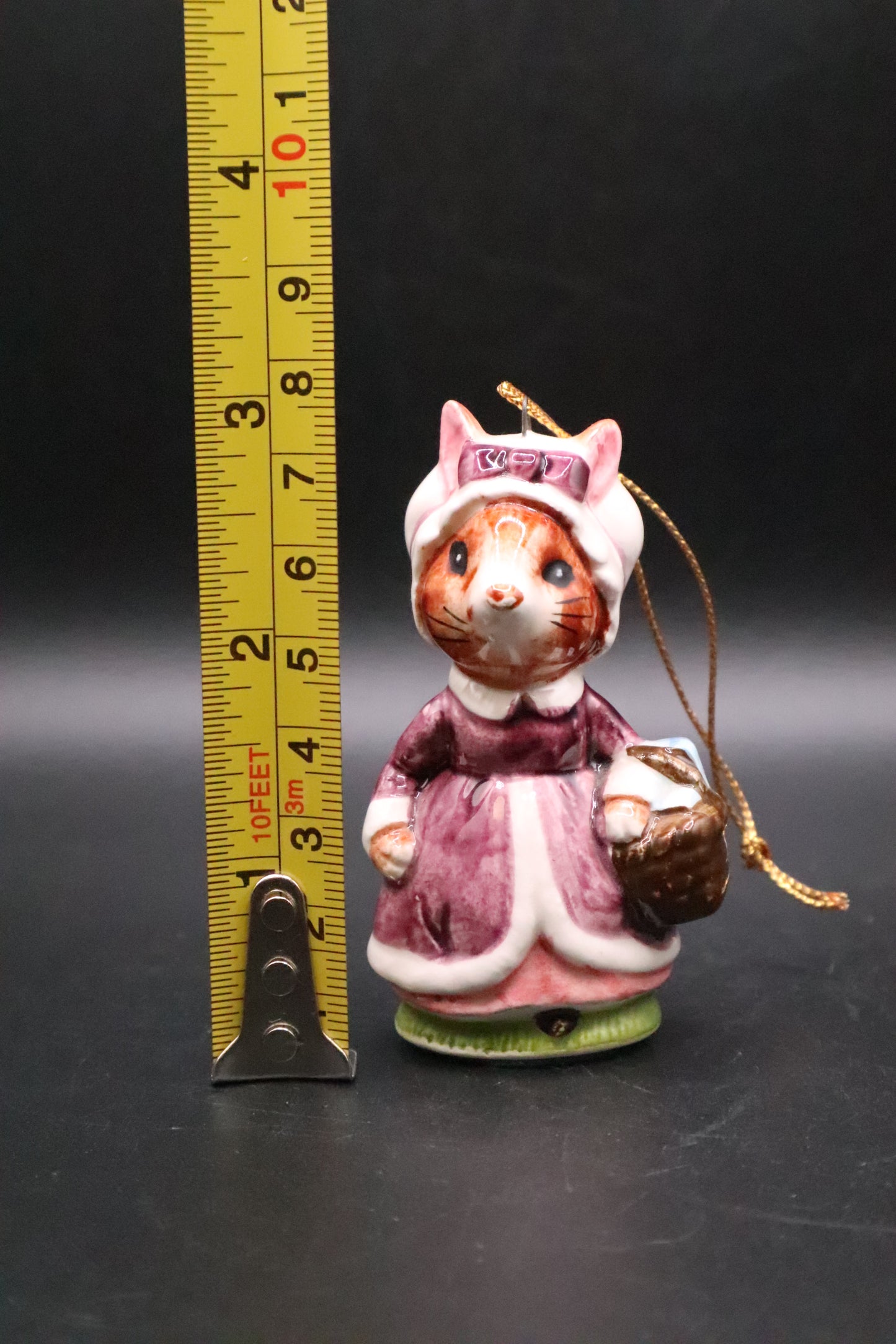 BEATRIX POTTER SCHMID COUNTRY MOUSE WITH BASKET ORNAMENT