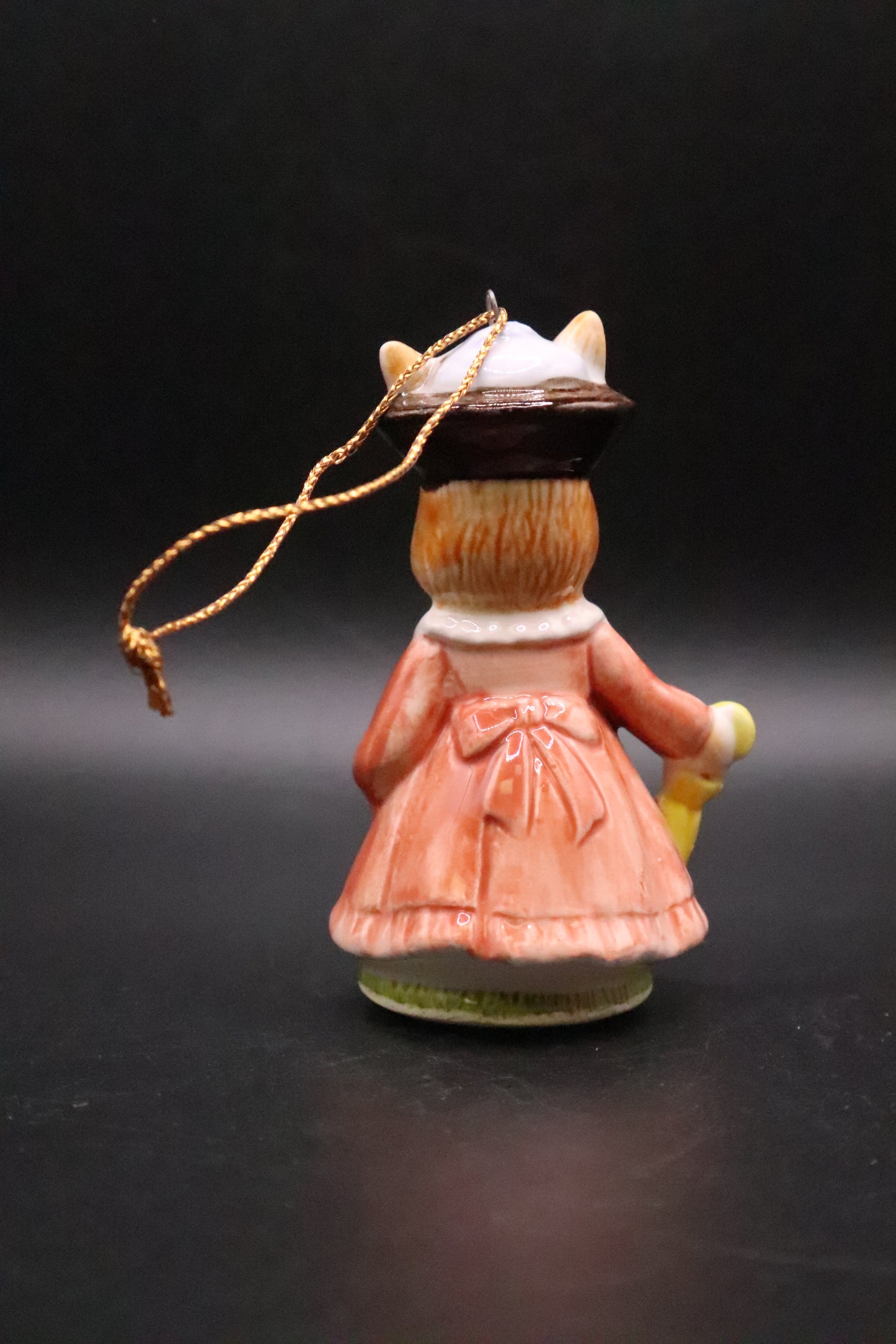 BEATRIX POTTER SCHMID MOUSE LADY DRESS WITH YELLOW UMBRELLA