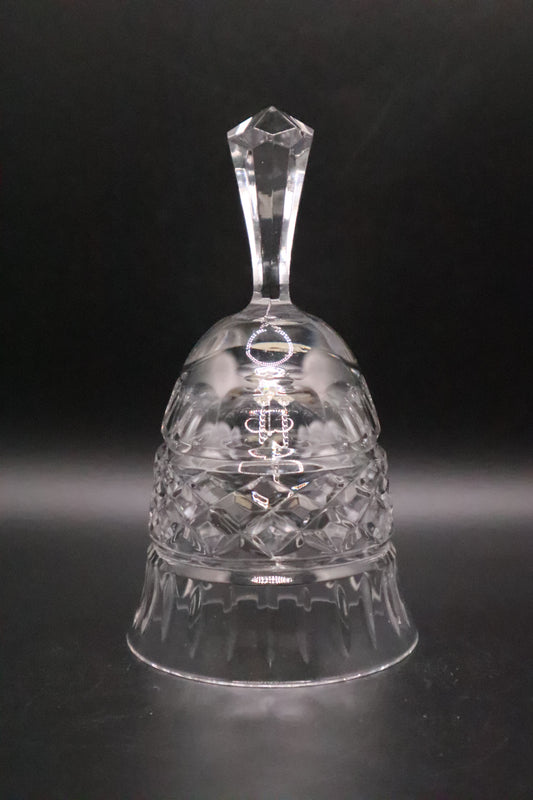VINTAGE DIAMOND CUT CRYSTAL BELL